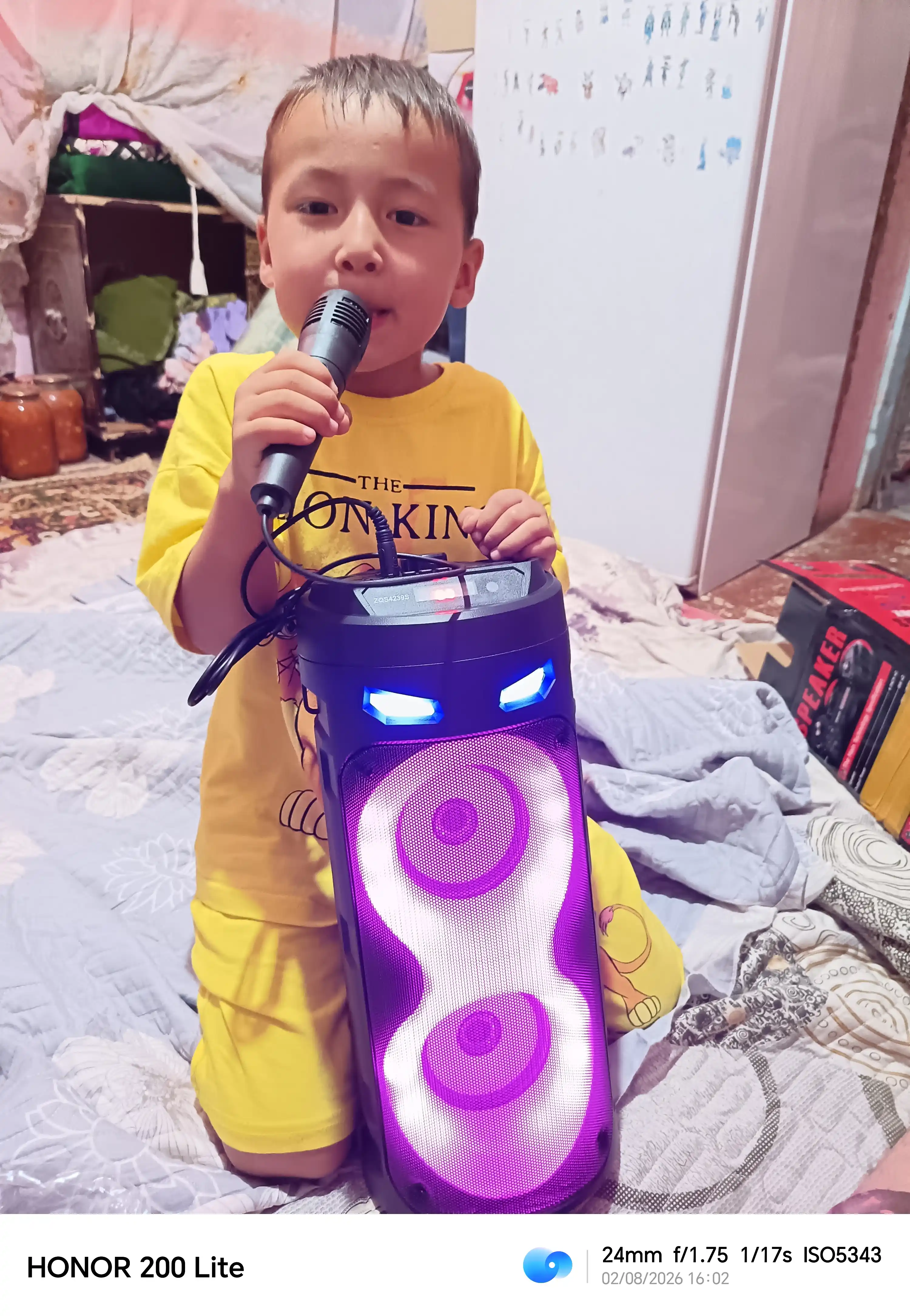 Katta Bluetooth simsiz kolonka, karaoke, RGB yoritish, mikrofon va pult bilan