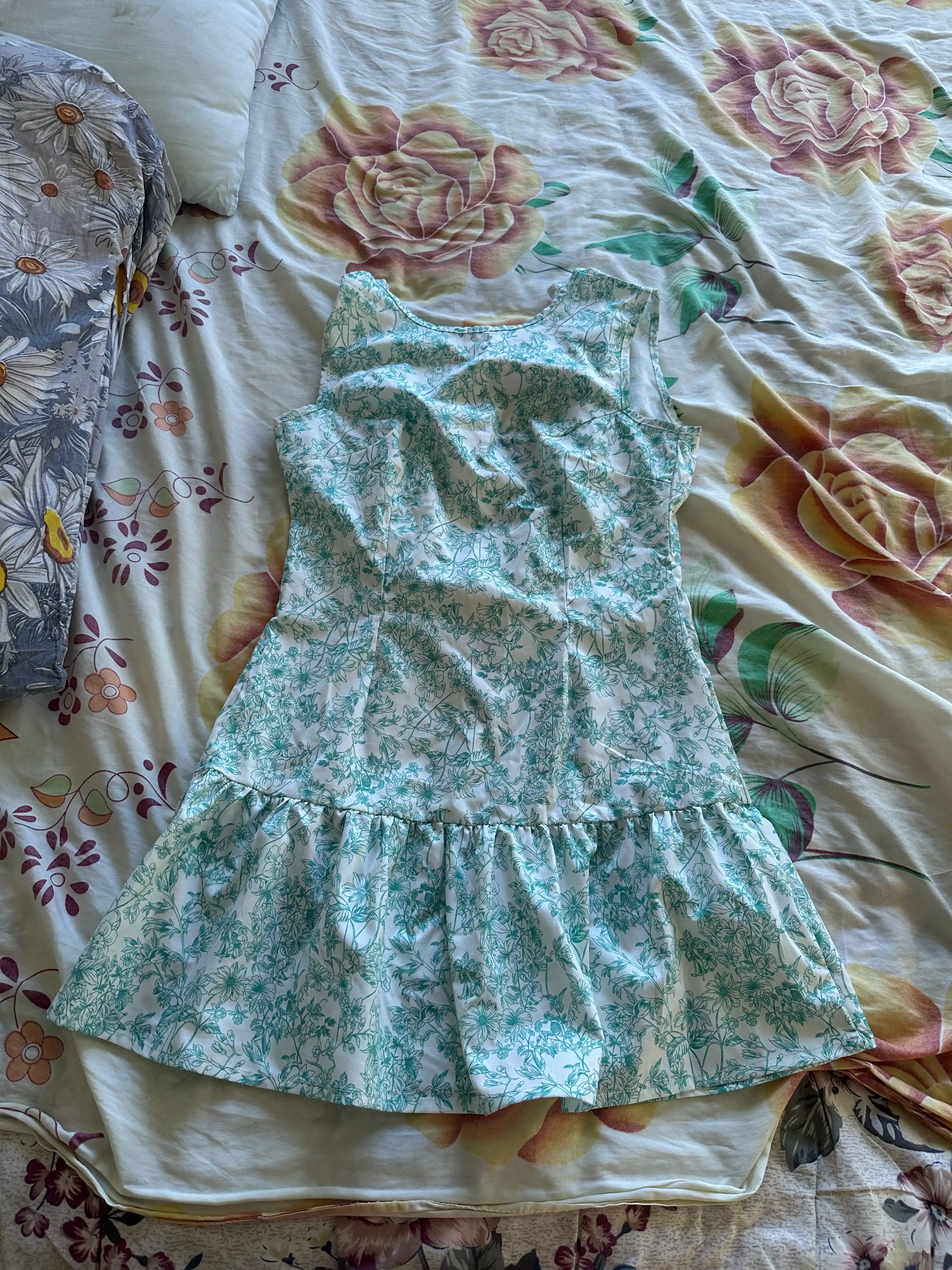 Ayollar ko‘ylagi, qisqa, gul naqshli, yengsiz, yozgi, 8 rangda, S-XL