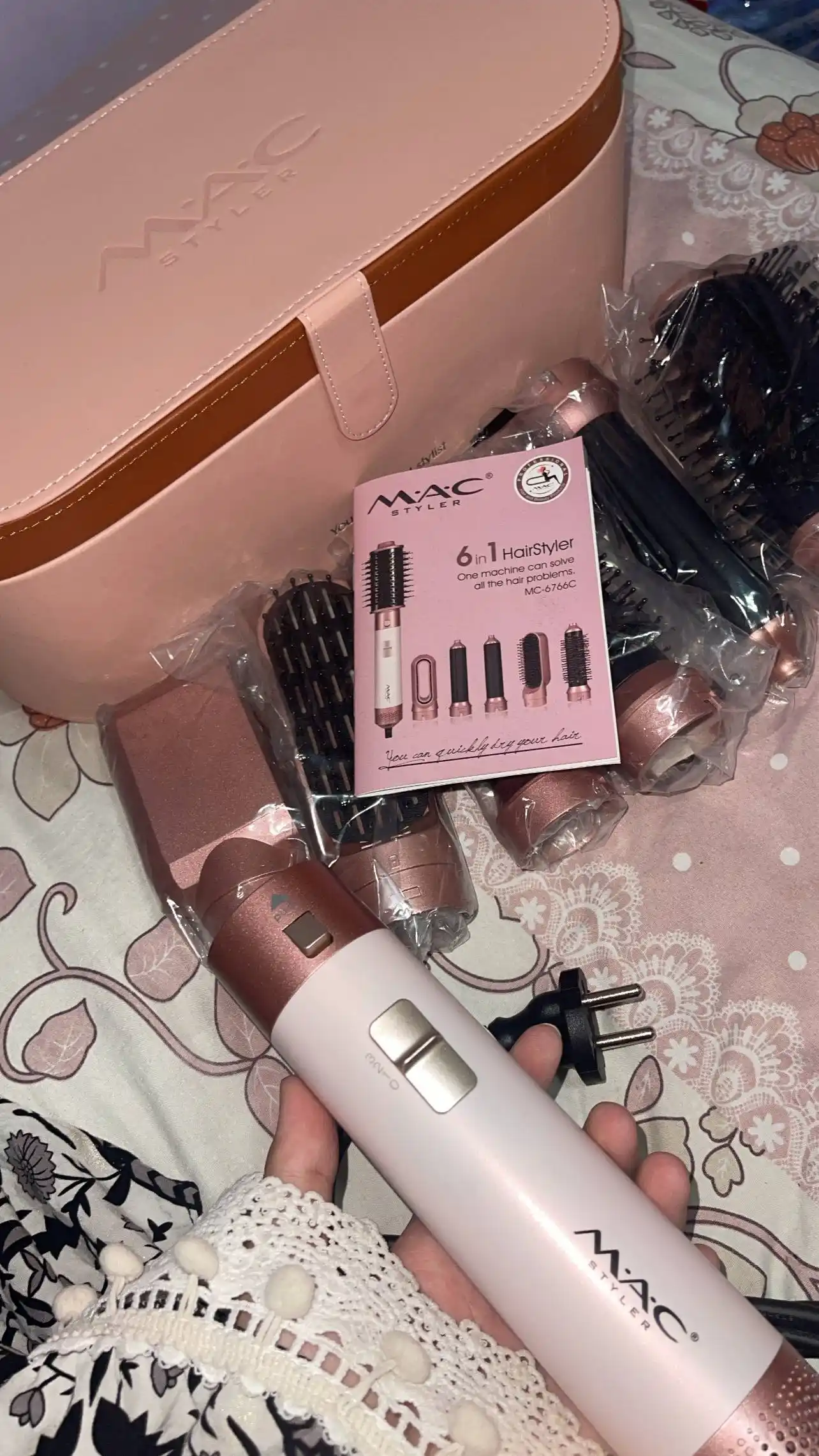 Fen Stayler MAC Styler 6v1, fen taroq, soch quritgich, 6 nozul, 4 rejim