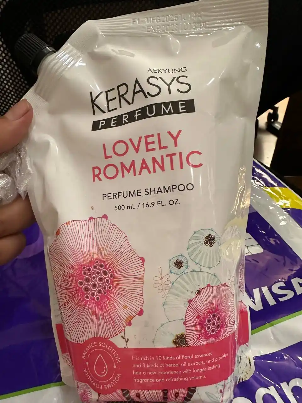 Kerasys tiklovchi soch shampuni, oziqlantiruvchi va namlovchi proteinli