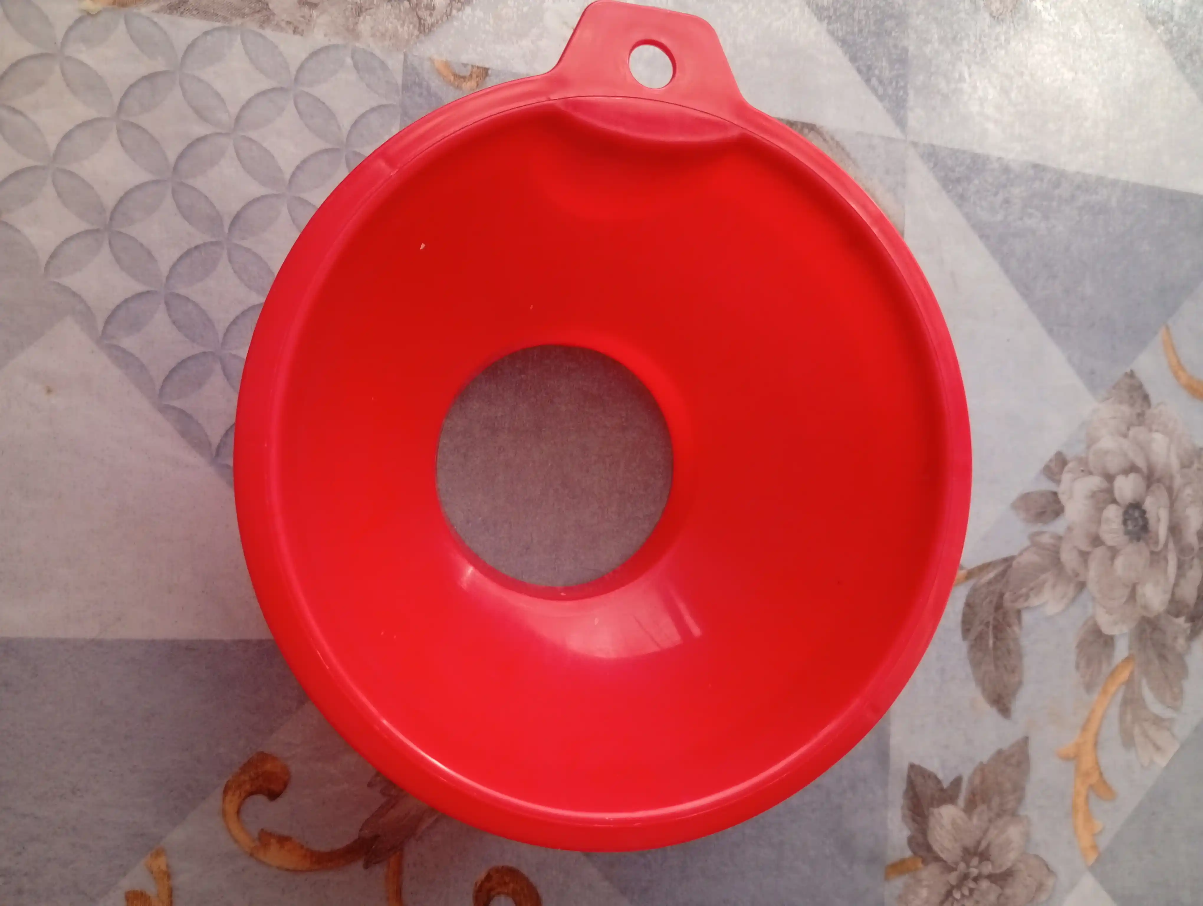 Plastik voronka, keng og‘izli quyish voronkasi, oshxona va maishiy foydalanish uchun