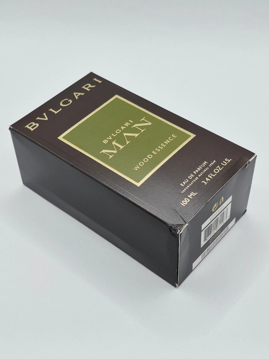 BVLGARI Erkaklar uchun yog‘och-sitrus iforli "Man Wood Essence" atir suvi, 100 ml - 