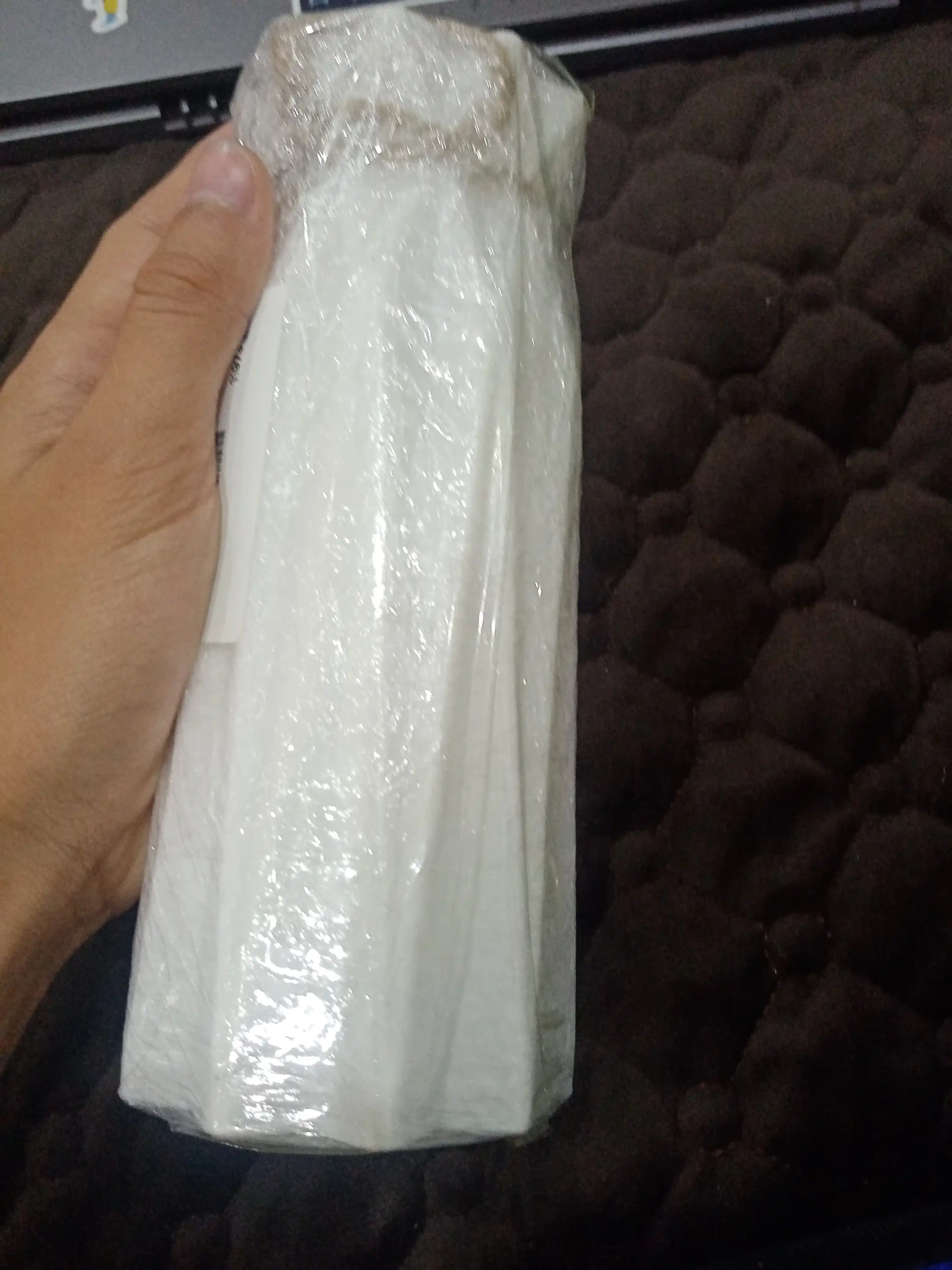 Tabiiy va sun’iy gullar uchun guldon vaza, plastik, kauchuk va plastmassa materiallardan