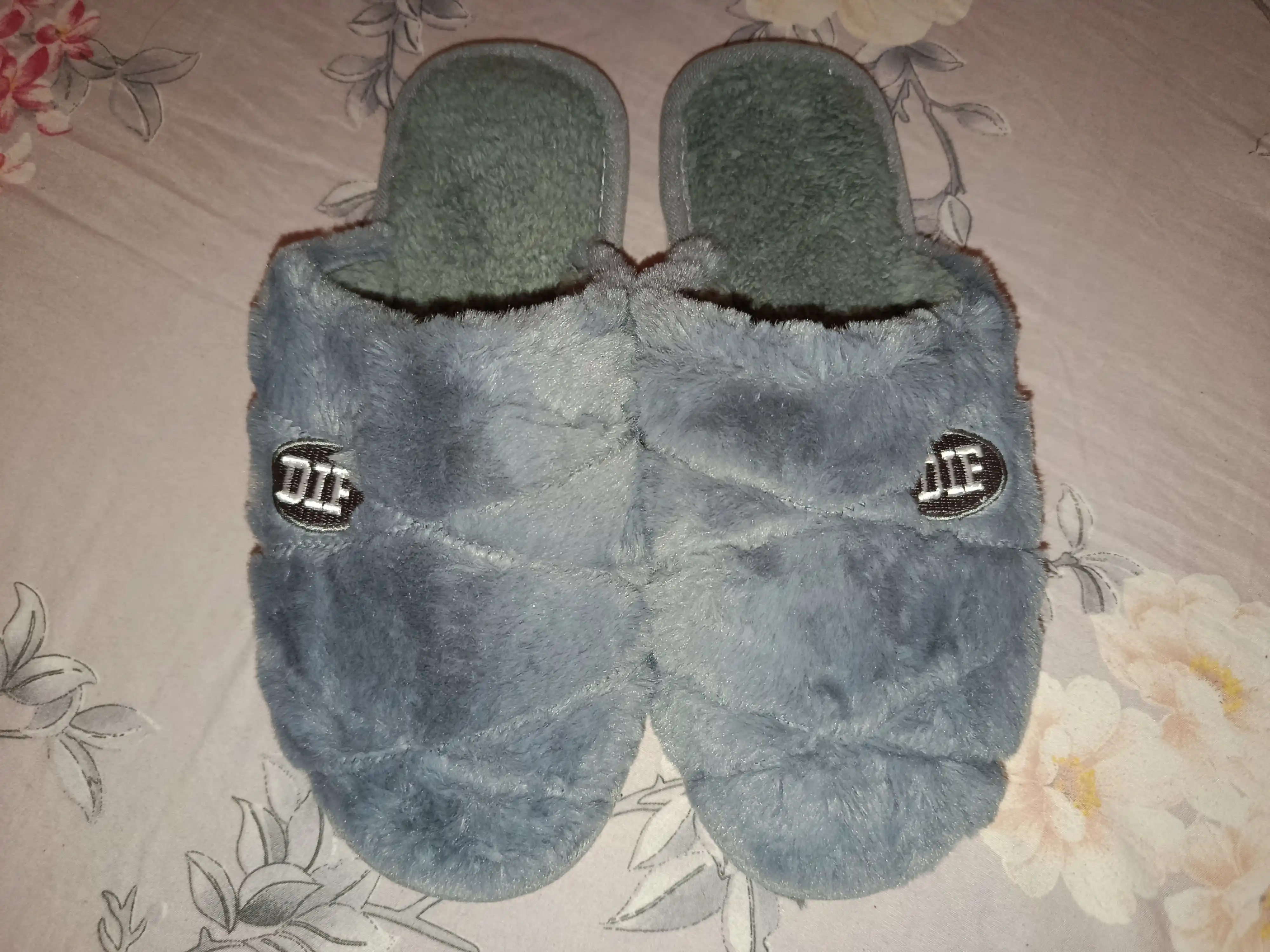 Erkaklar uchun uy shippaklari, 42 dan 47 gacha o'lchamli
