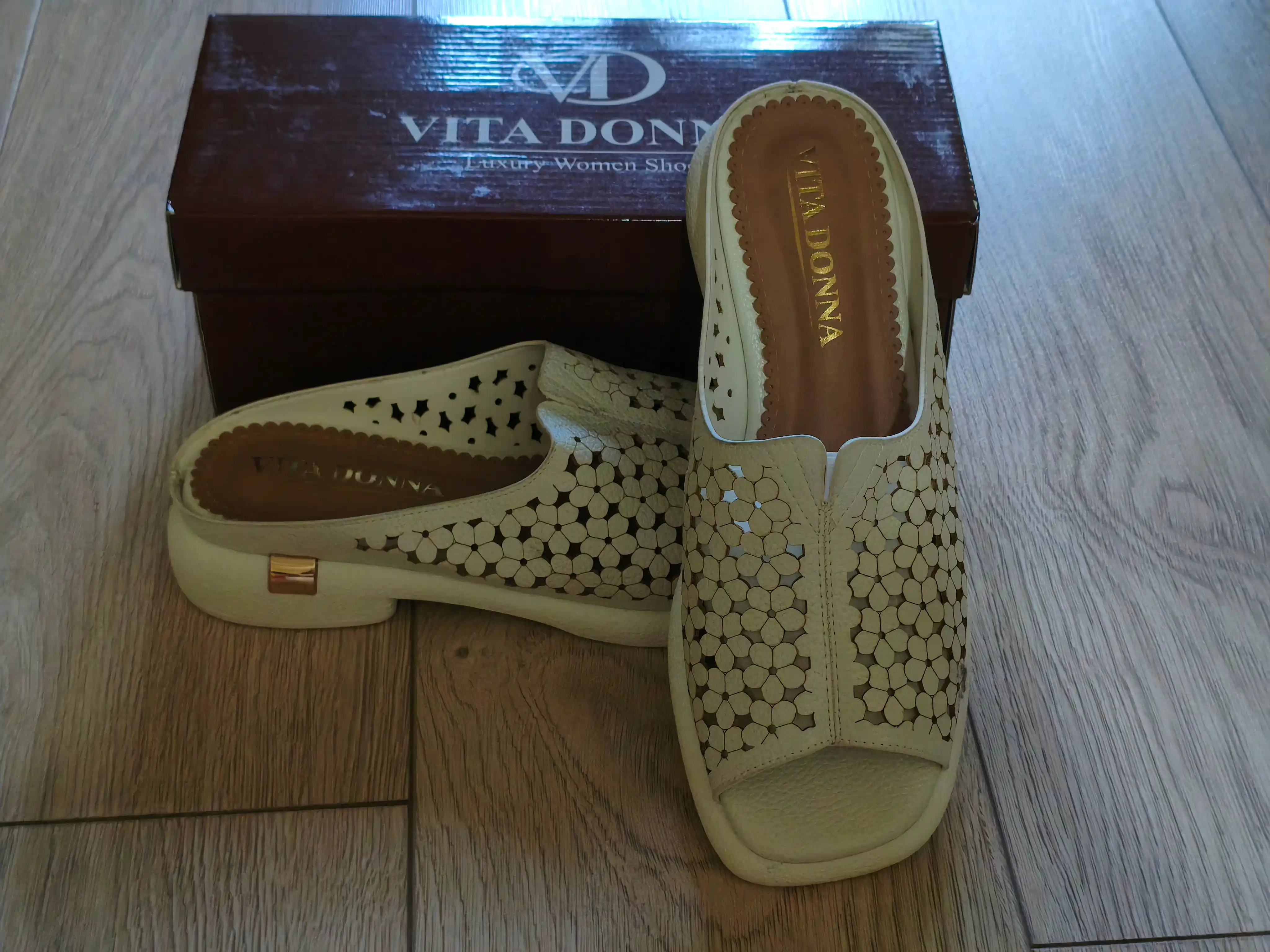 Ayollar  myullari, yumshoq ekologik charm, qulay shippak, 36–41