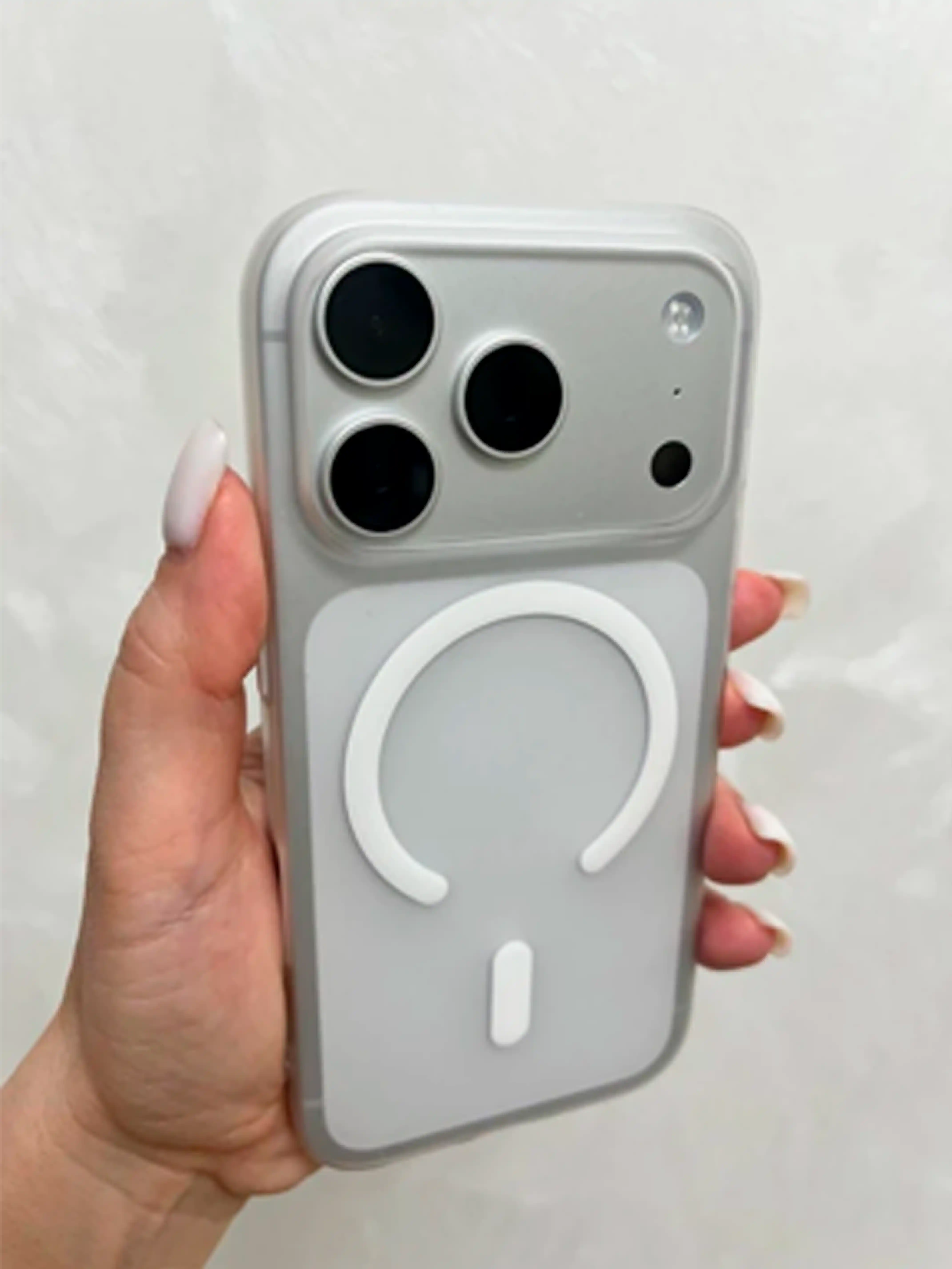 IPhone 15, 16, 17, 18 Pro, Max, Plus uchun shaffof, silikon g‘ilof