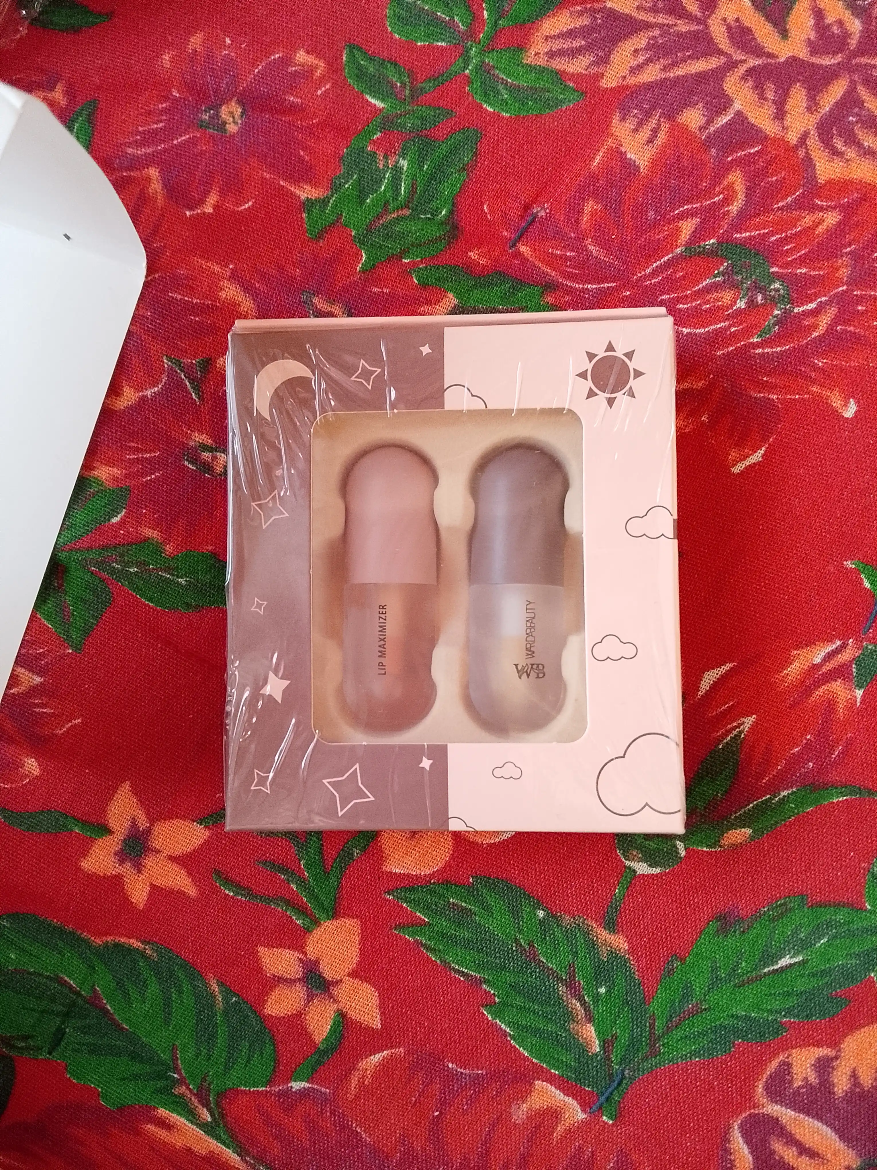 Kun va tun uchun hajm beruvchi lab blyesklari toplami, 3+3 ml