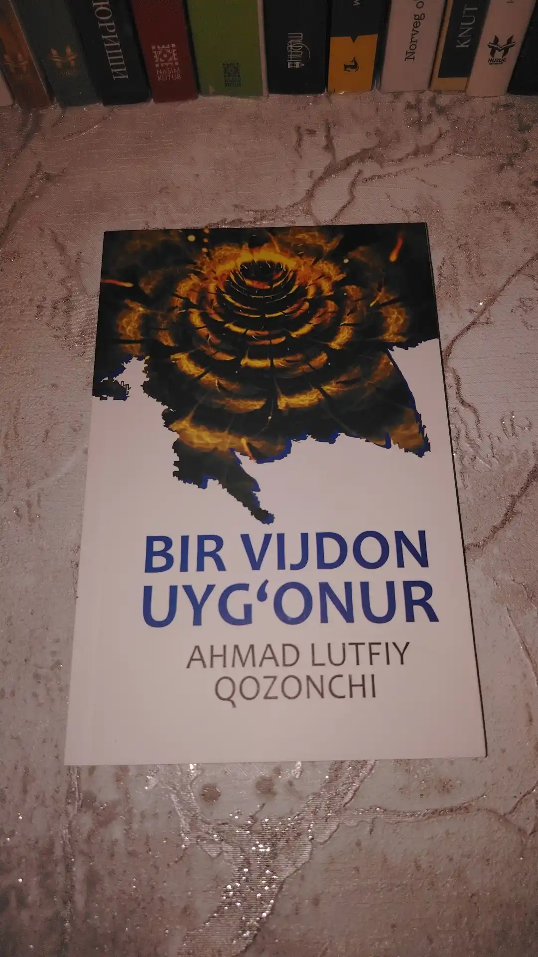 O'gay ona, Bir vijdon uyg'onur, Ahmad Lutfiy Qozonchi
