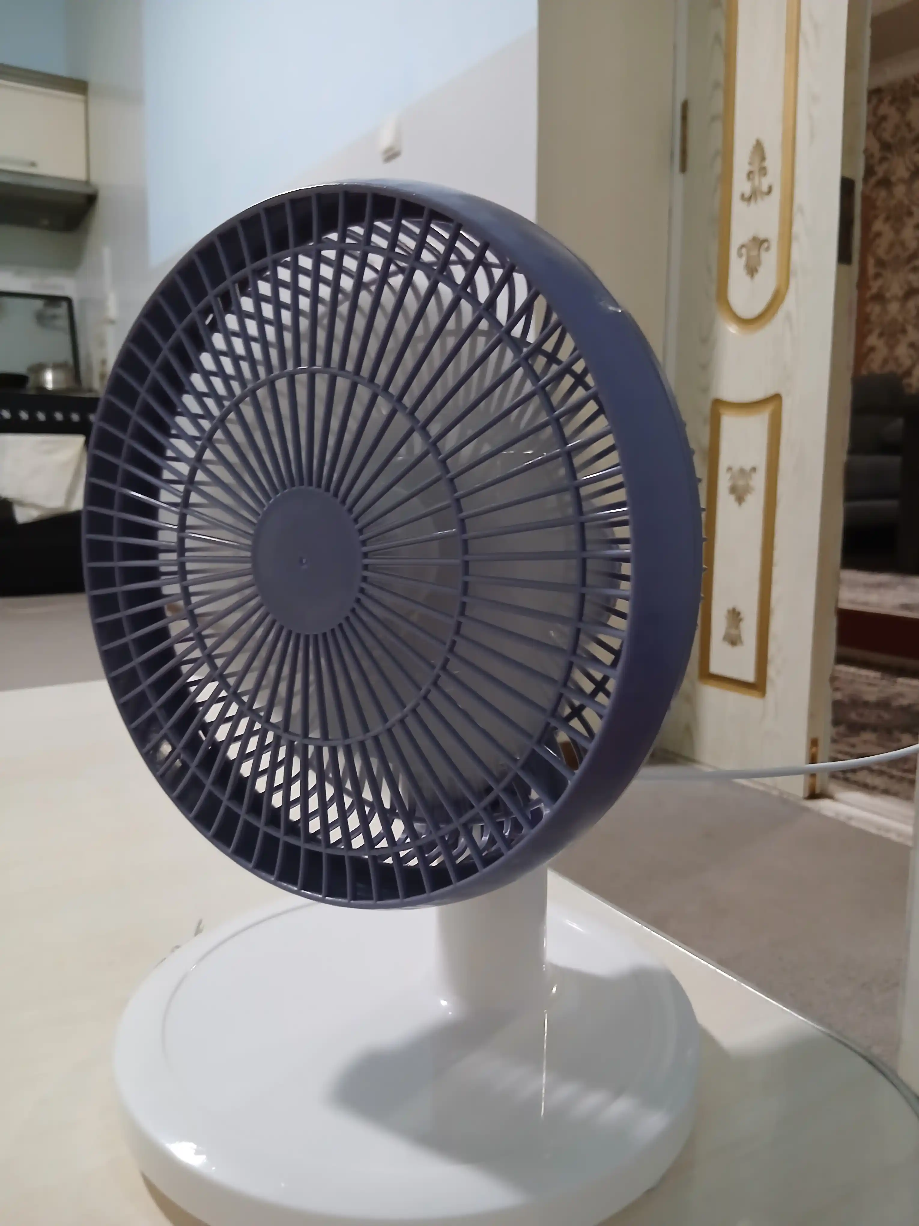 Stol ventilyatori, energiya tejamkor, 3 ta havo rejimli, jim ishlaydigan ventilyator
