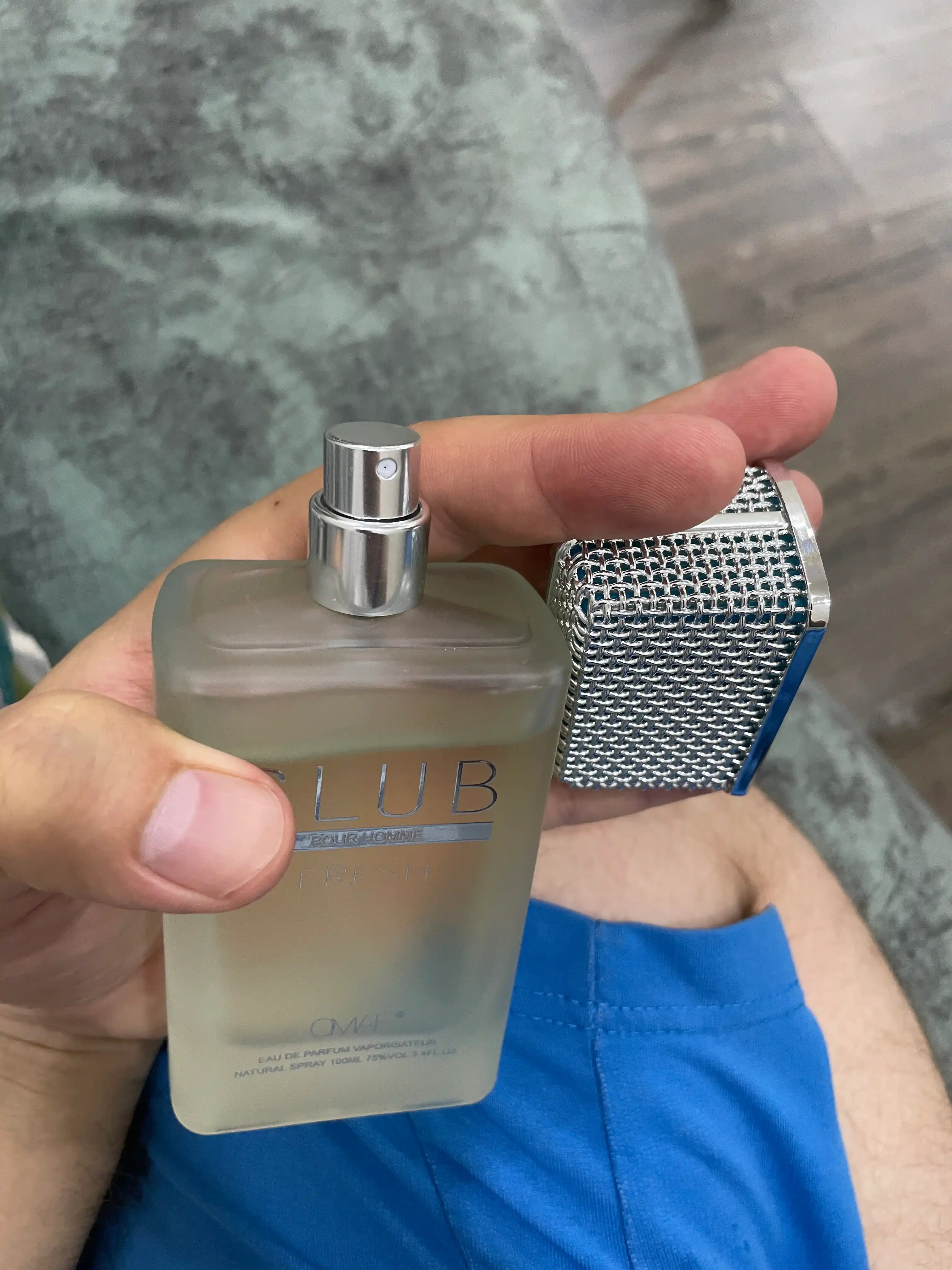Erkaklar atiri OMAF Luxe Club Pour Homme kardamon va limonli ochilish