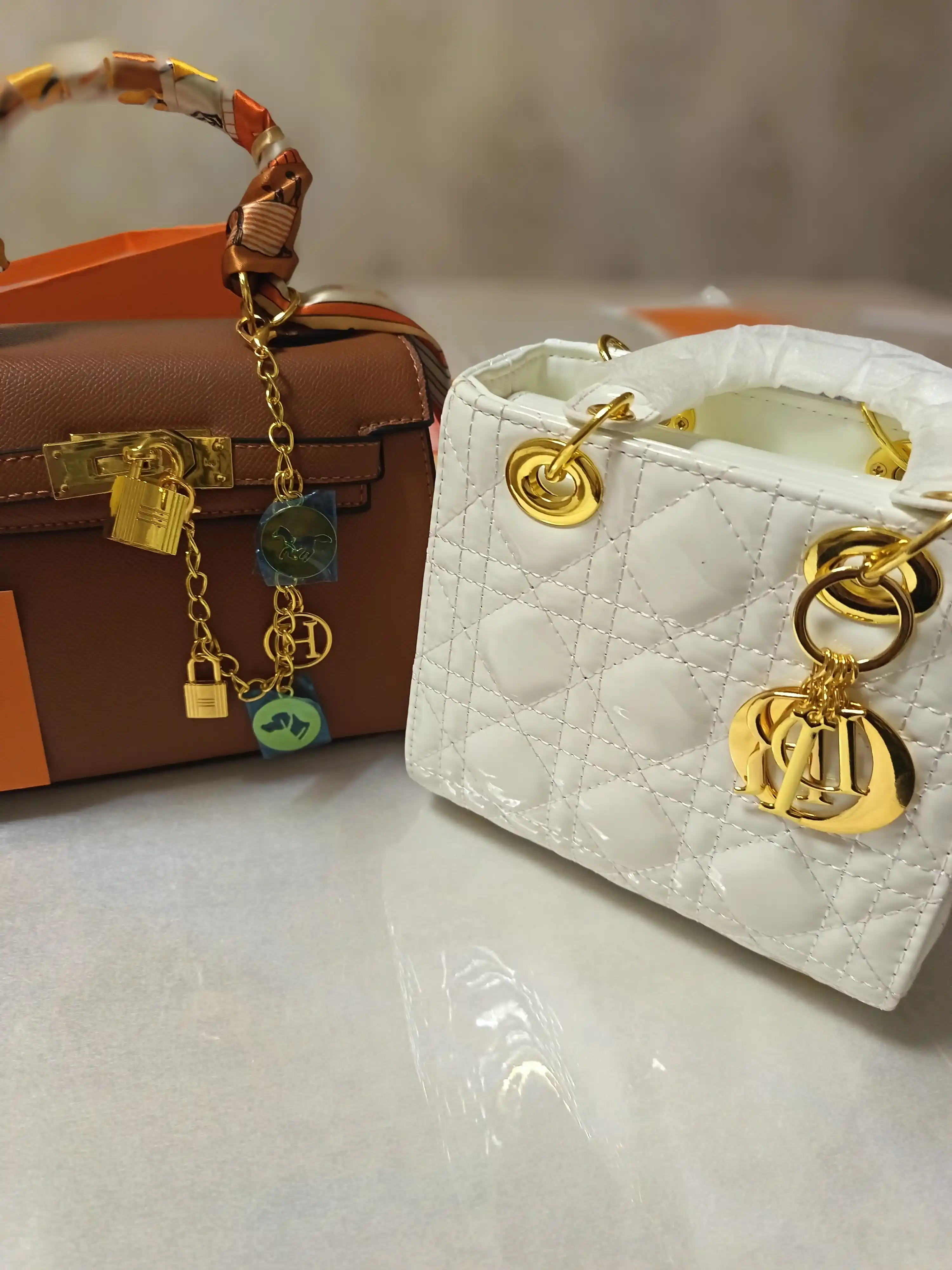 Dior uslubidagi ayollar mini-sumkasi