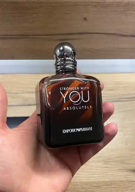 Erkaklar duxisi Giorgio Armani Stronger With You Absolutely 100 ml