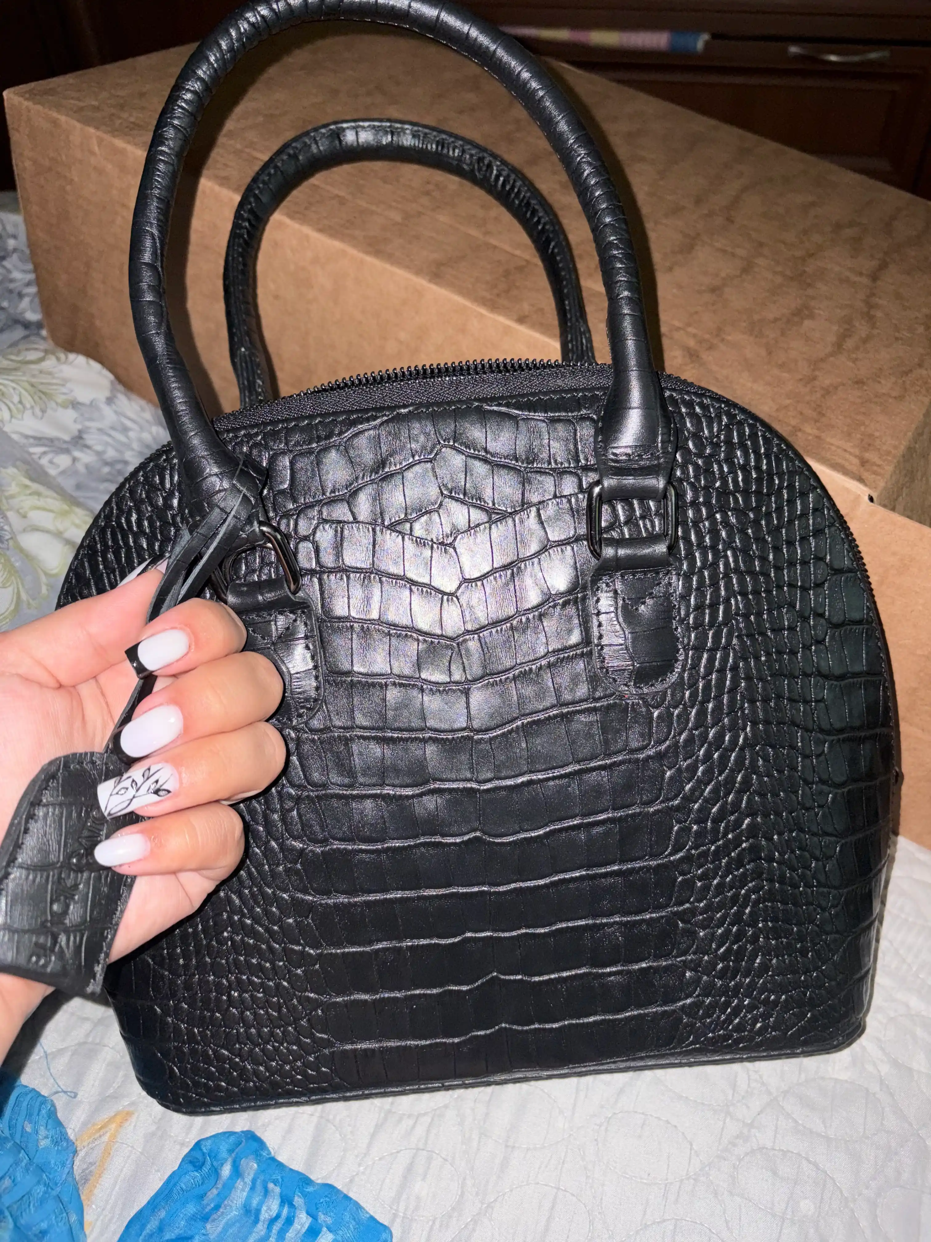 Ayollar sumkasi tabiiy charmdan Black Gator