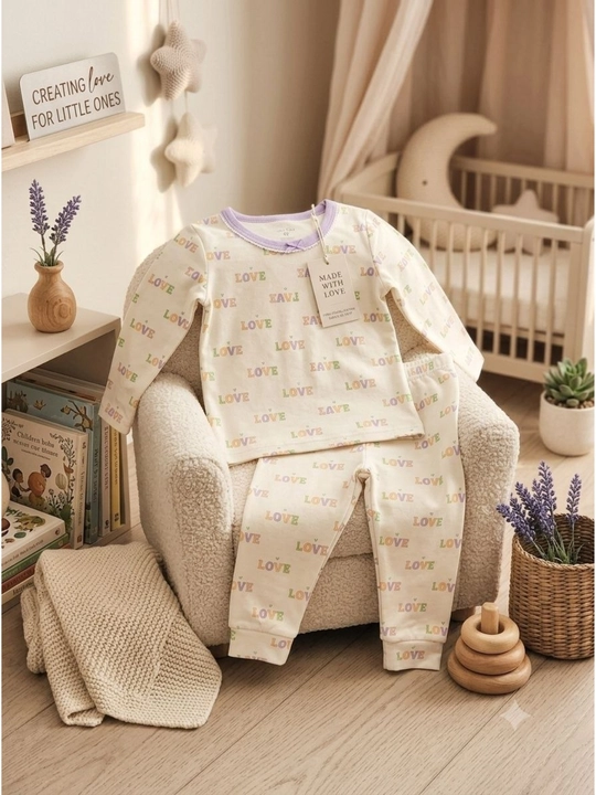 Qizchalar uchun paxtali pijama to'plami Love naqshli uzun yengli 2 qism