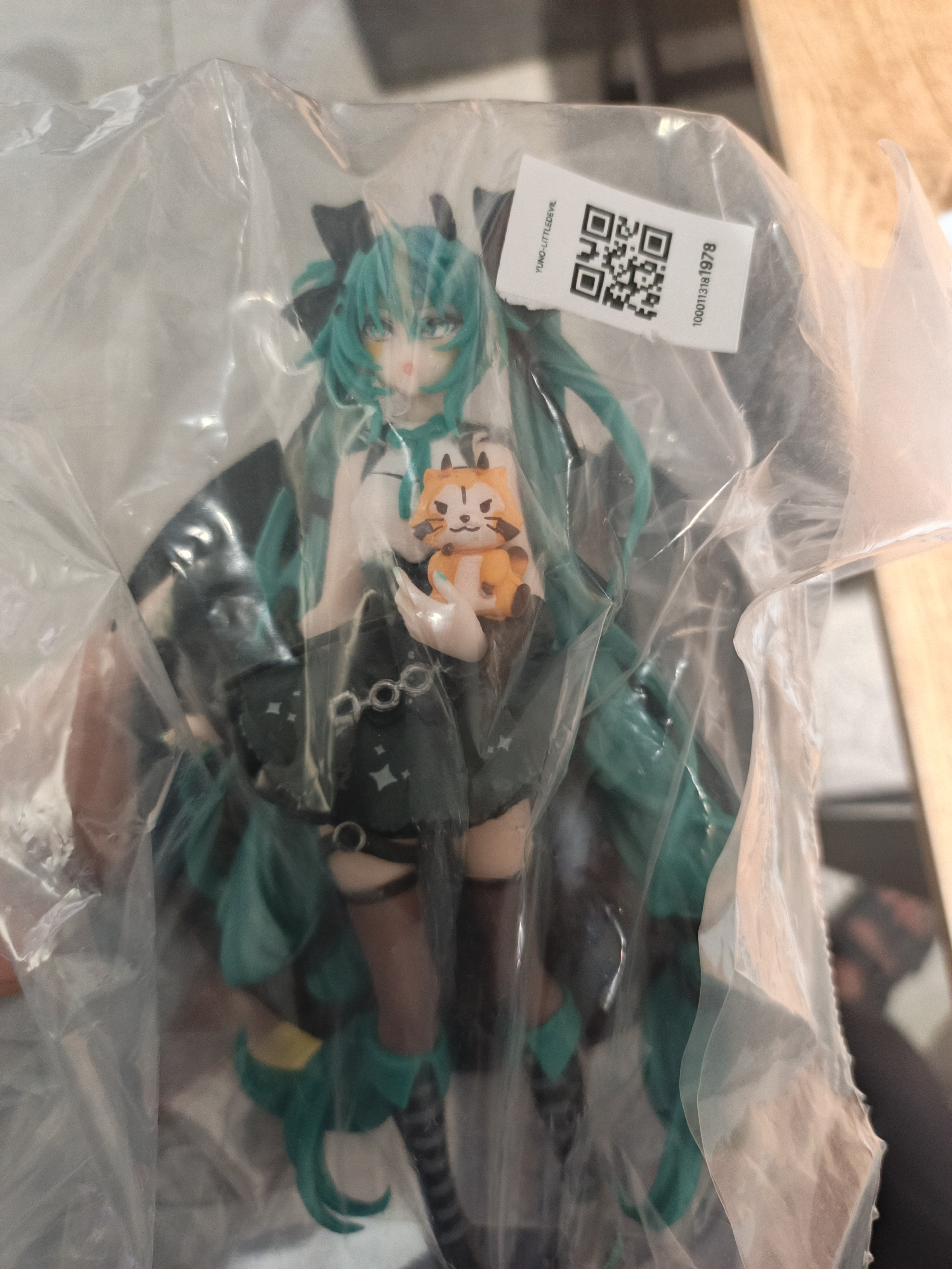 Anime figurka Hatsune Miku Little Devil – Premium koleksion bezak, PC Setup va xona dekori