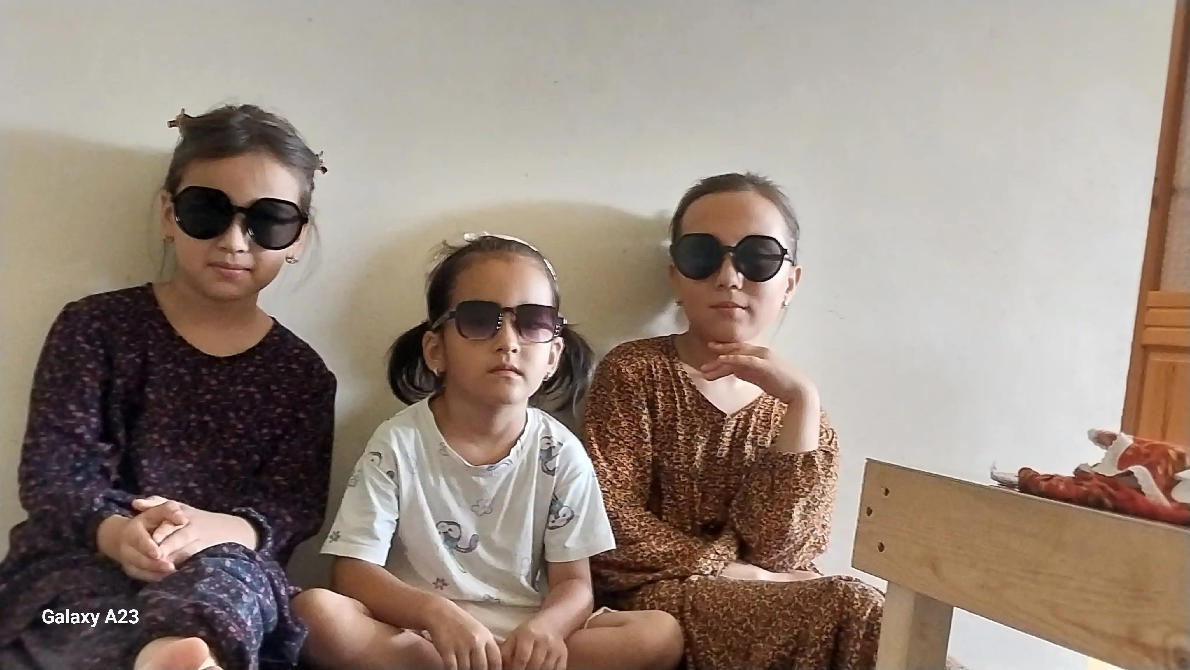 Qizlar va ayollar uchun quyoshdan saqlaydigan ko'zoynaklar