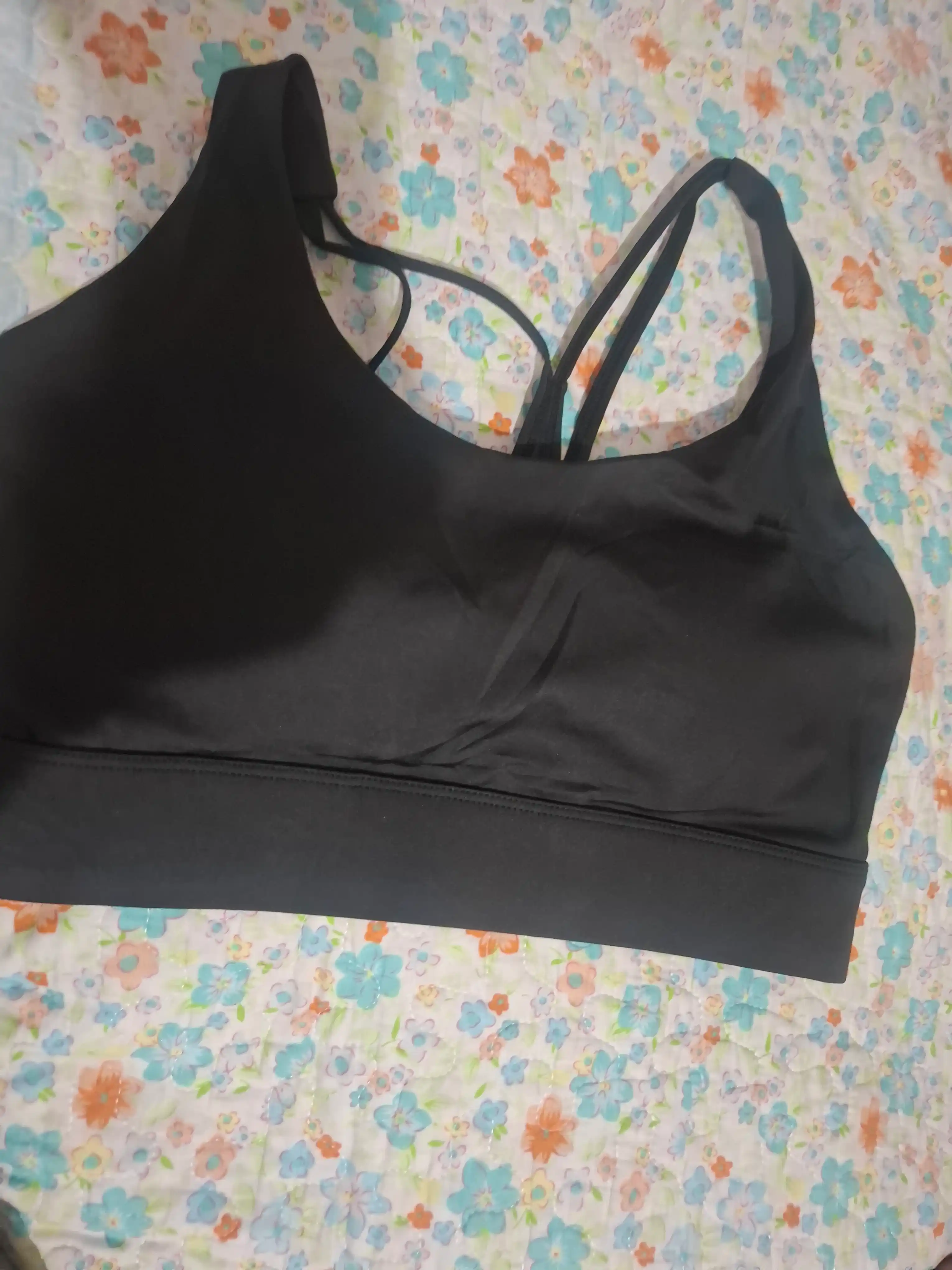Topik, sport top, fitnes uchun chashkali sport topi, yoga, sport kiyimlari ayollar uchun