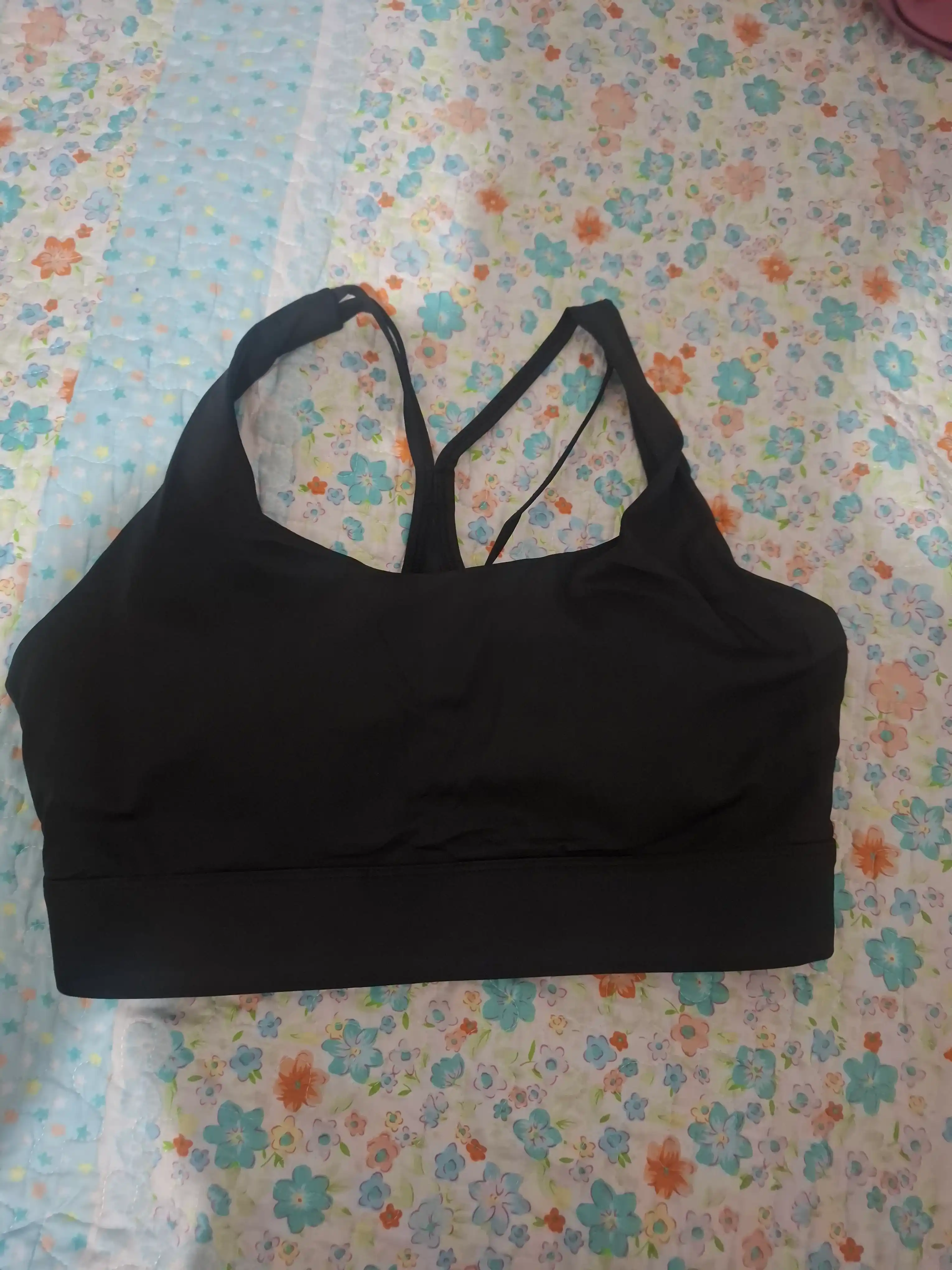 Topik, sport top, fitnes uchun chashkali sport topi, yoga, sport kiyimlari ayollar uchun