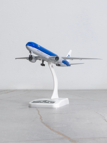 Boeing 777 samolyoti modeli, KLM Royal Dutch aviakompaniyasi 20 sm metall+plastik, shassi - 