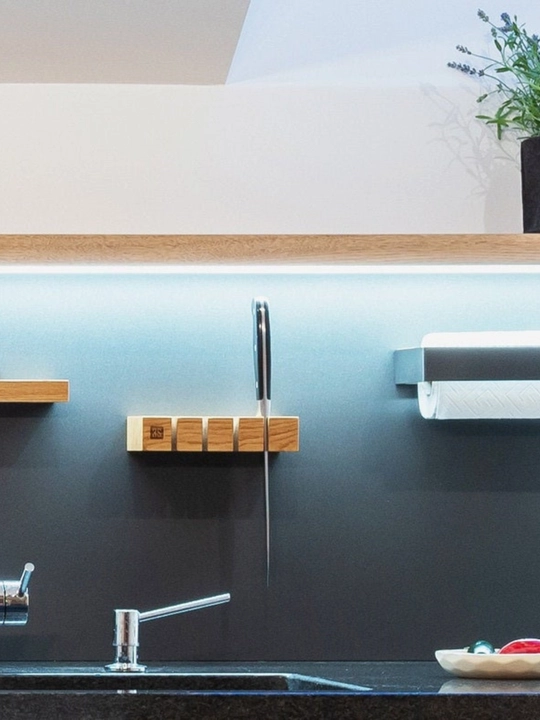 Держатель и подставка для ножей (knife holder) — натуральный и удобный кухонный аксессуар