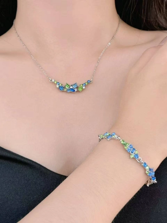 Ayollar taqinchoqlari, marjon, zirak, choker, braslet, bijuteriya, taqinchoqlar to‘plami