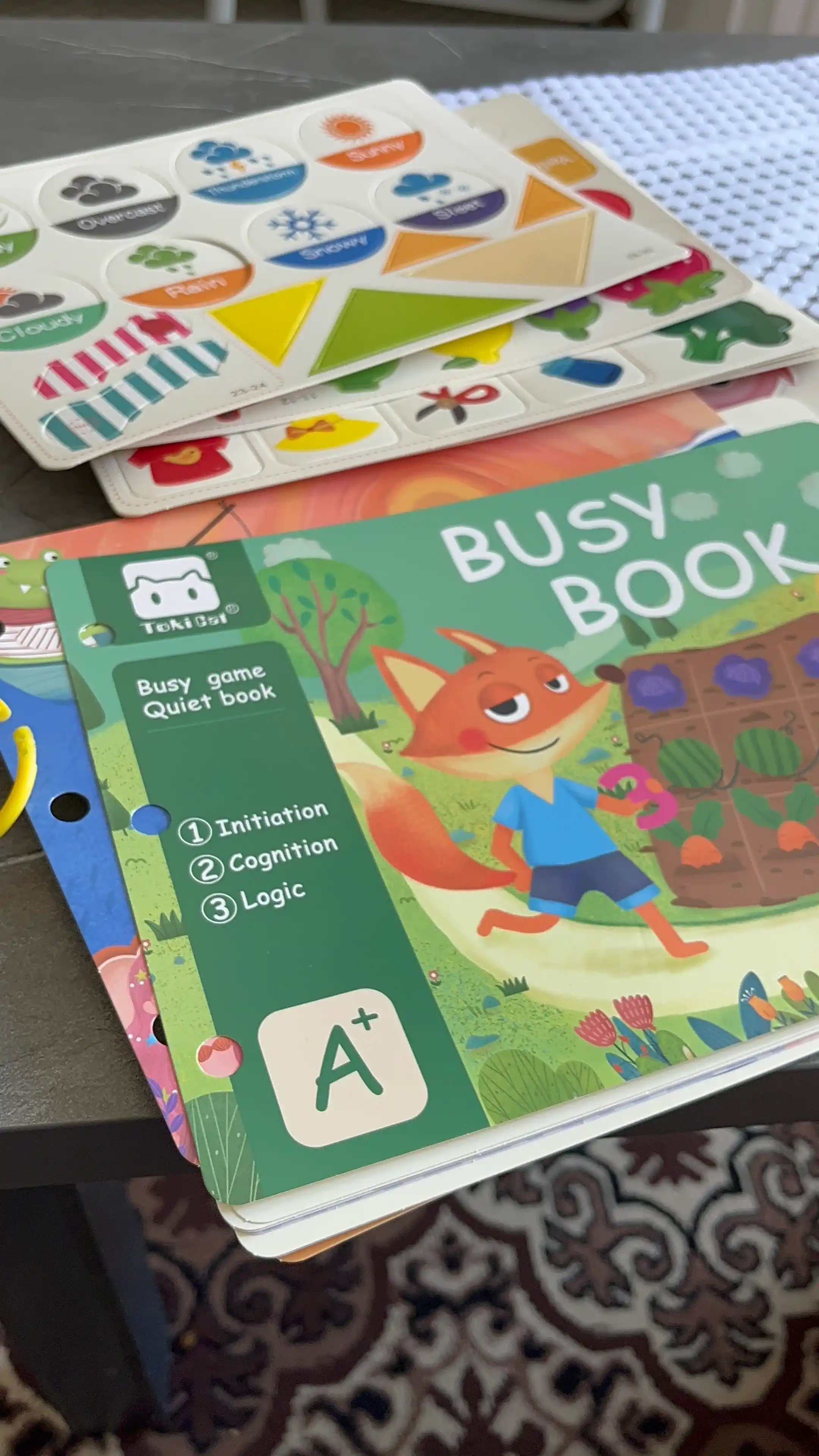 Развивающая книжка для детей BusyBook, Монтессори, липкий Бизибук на липучке