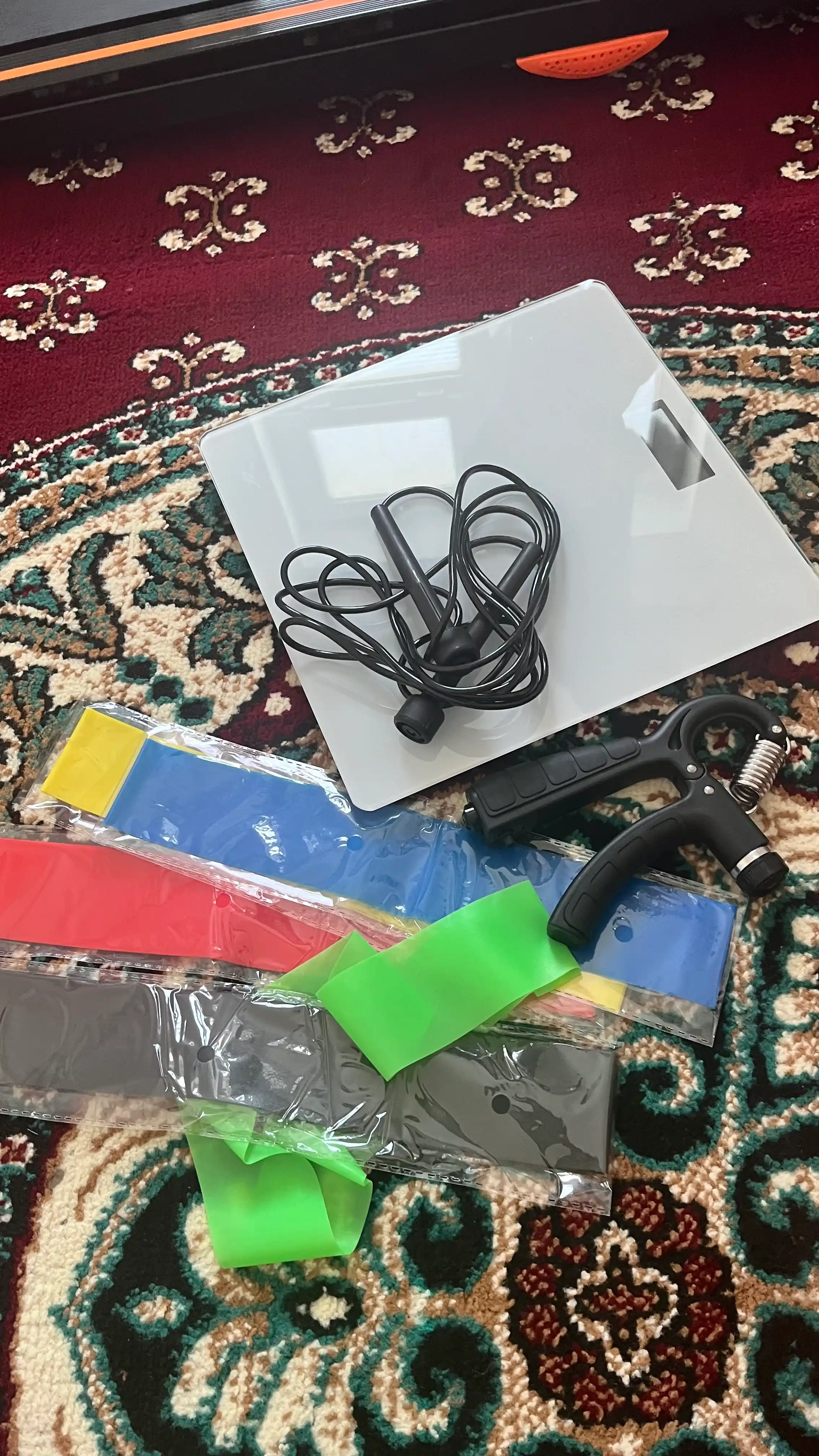 FIDGO uy uchun yugurish yo‘lagi, tezlikni boshqarish funksiyasi bilan
