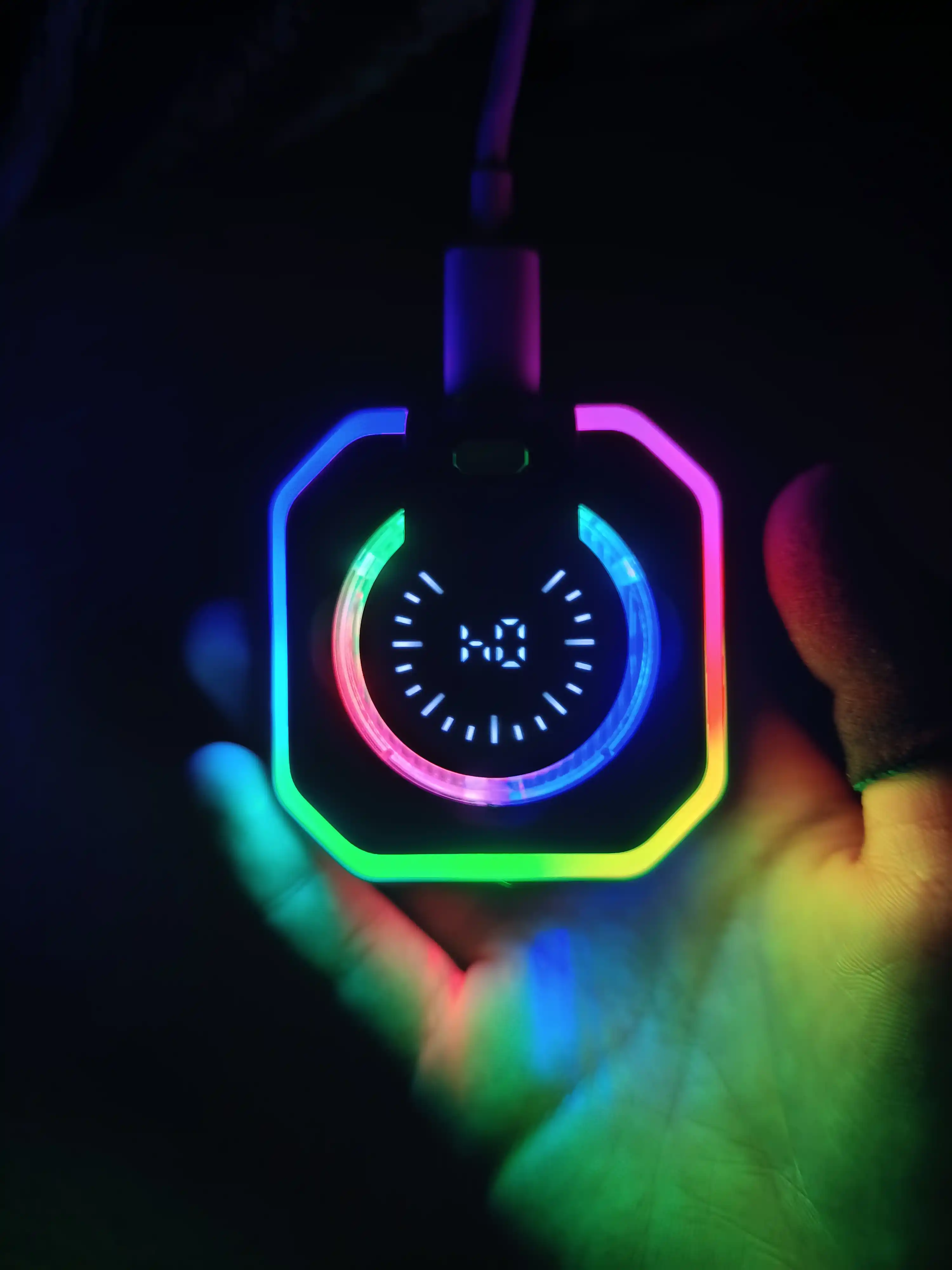 Кулер для телефона магнитный с RGB подсветкой, скорость вращения 8000 об/мин JS86