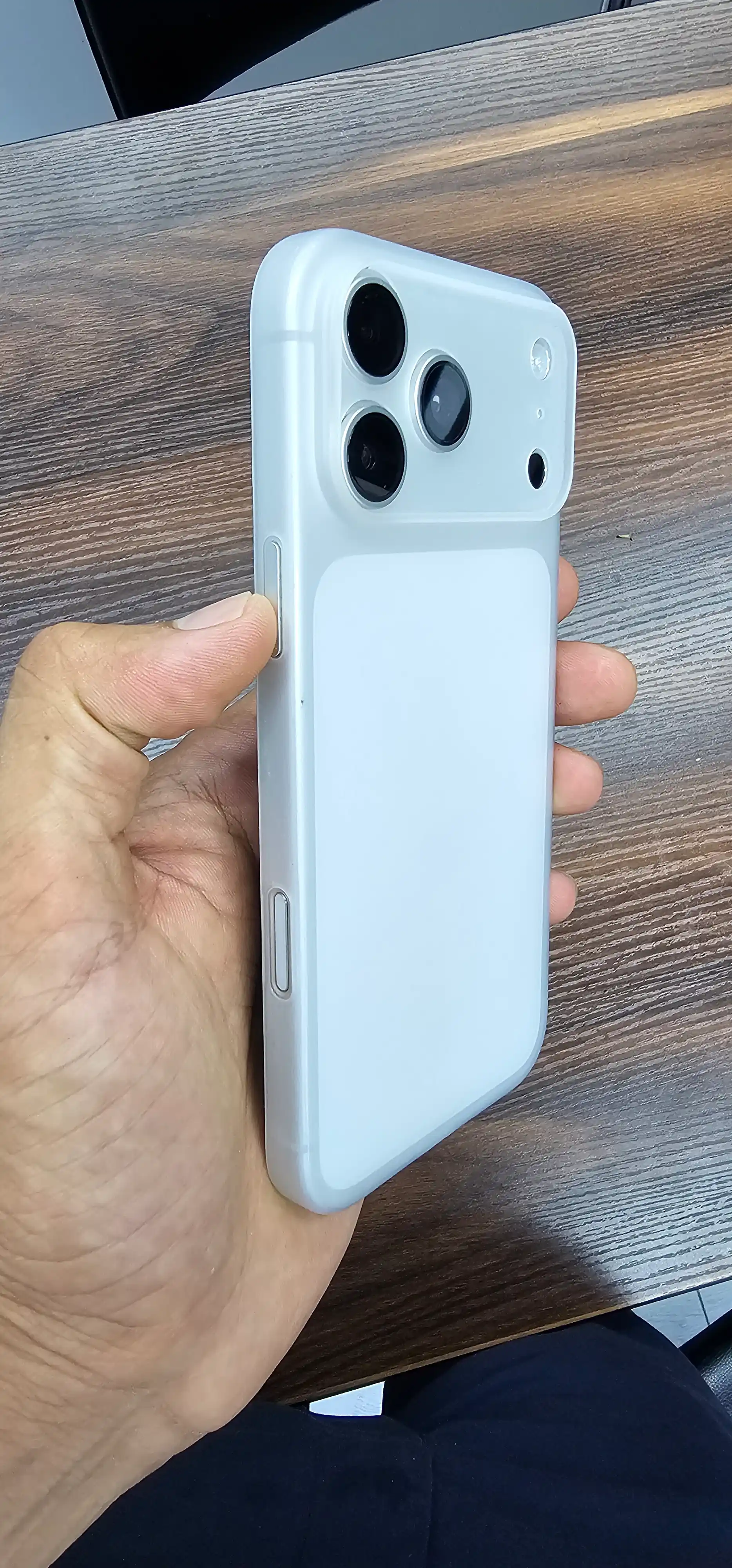 IPhone uchun Air Skin yupqa g‘ilofi KZDOO — 0.3 mm, minimalistik himoya