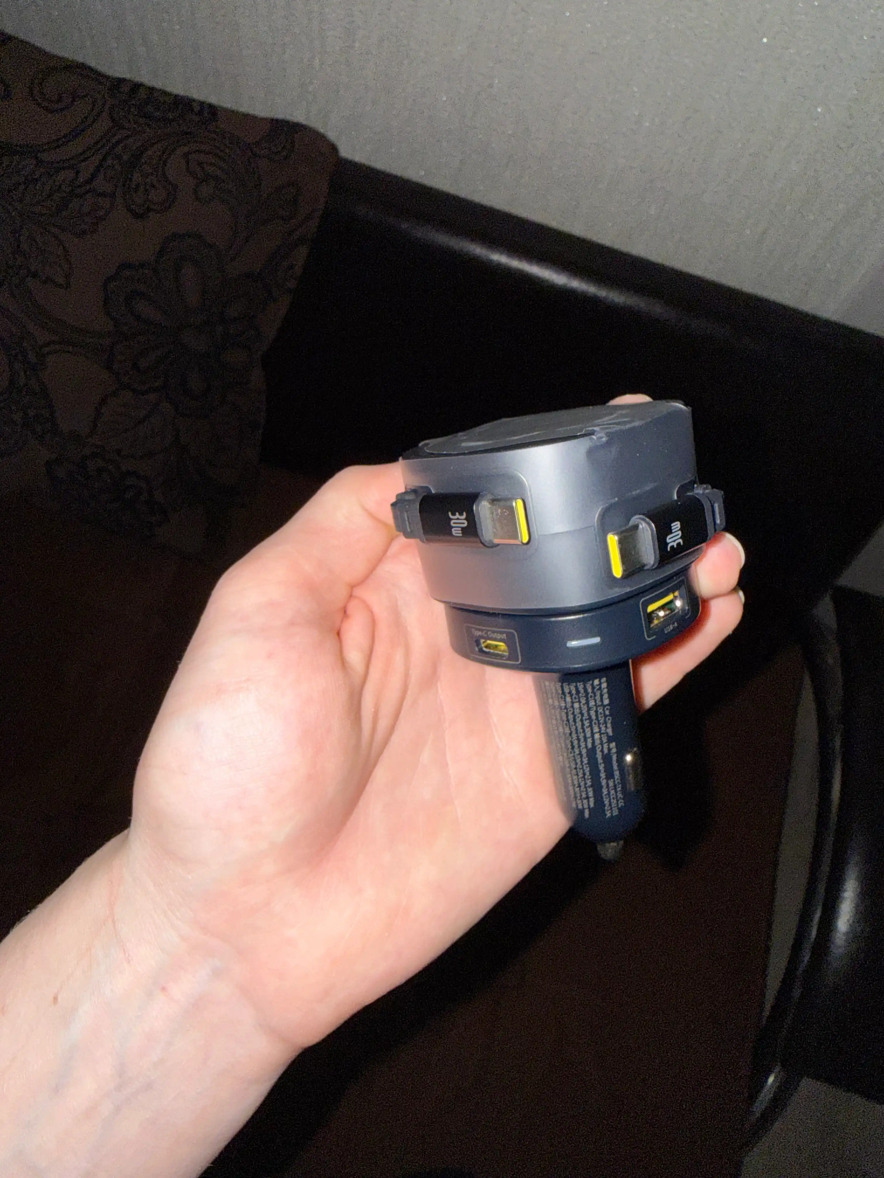 Avto quvvatlagich Baseus Enjoyment Max 90W, tortiladigan Type-C kabellari