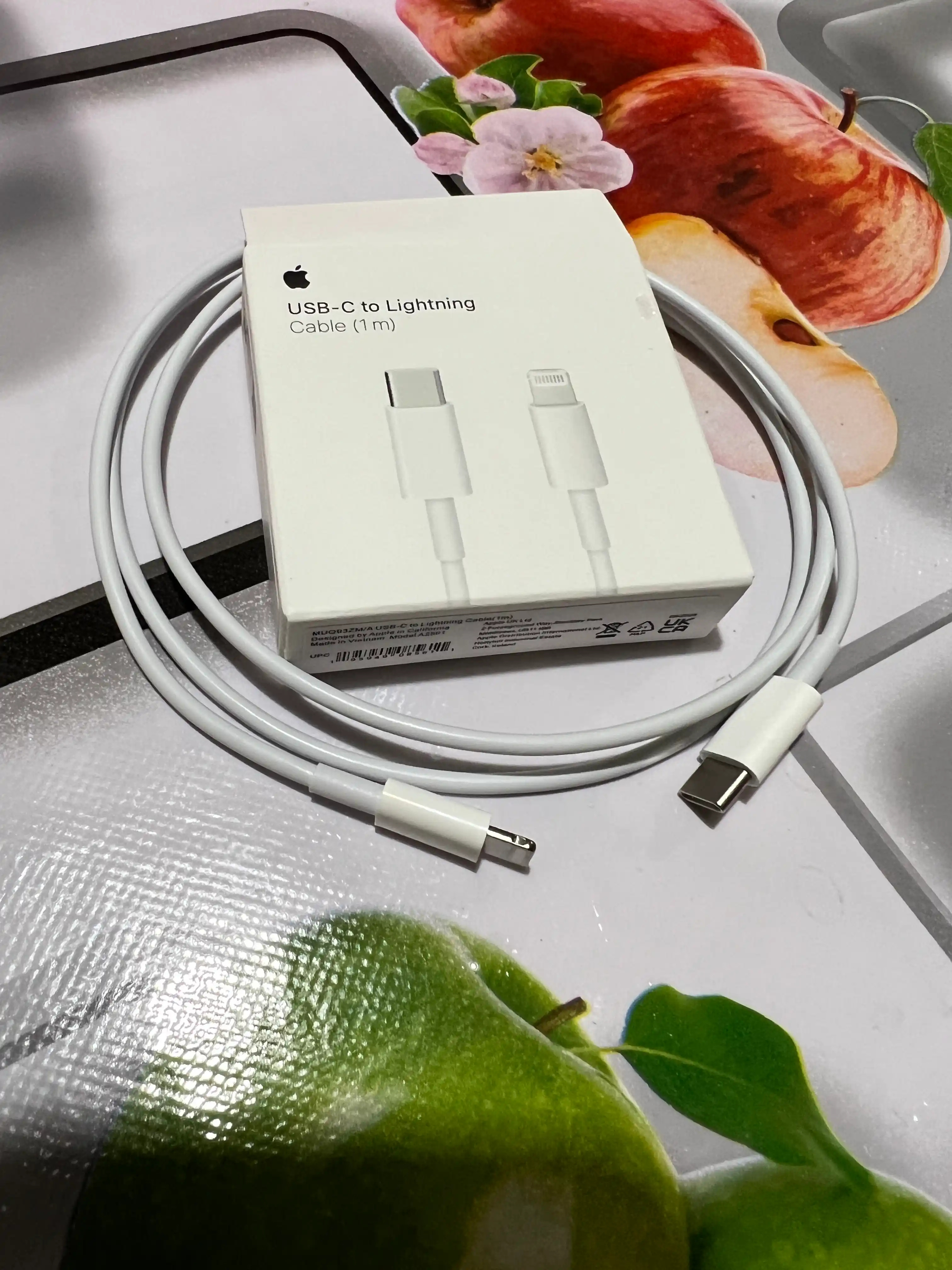 Type-C to Lightning USB кабель 20W – для быстрой зарядки айфон
