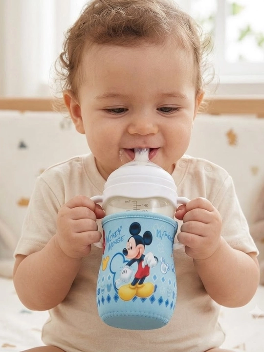 Bolalar uchun shisha idish tutqichli emizgichli sut idishi 240ml g‘ilofli 0+ oy Mickey - 