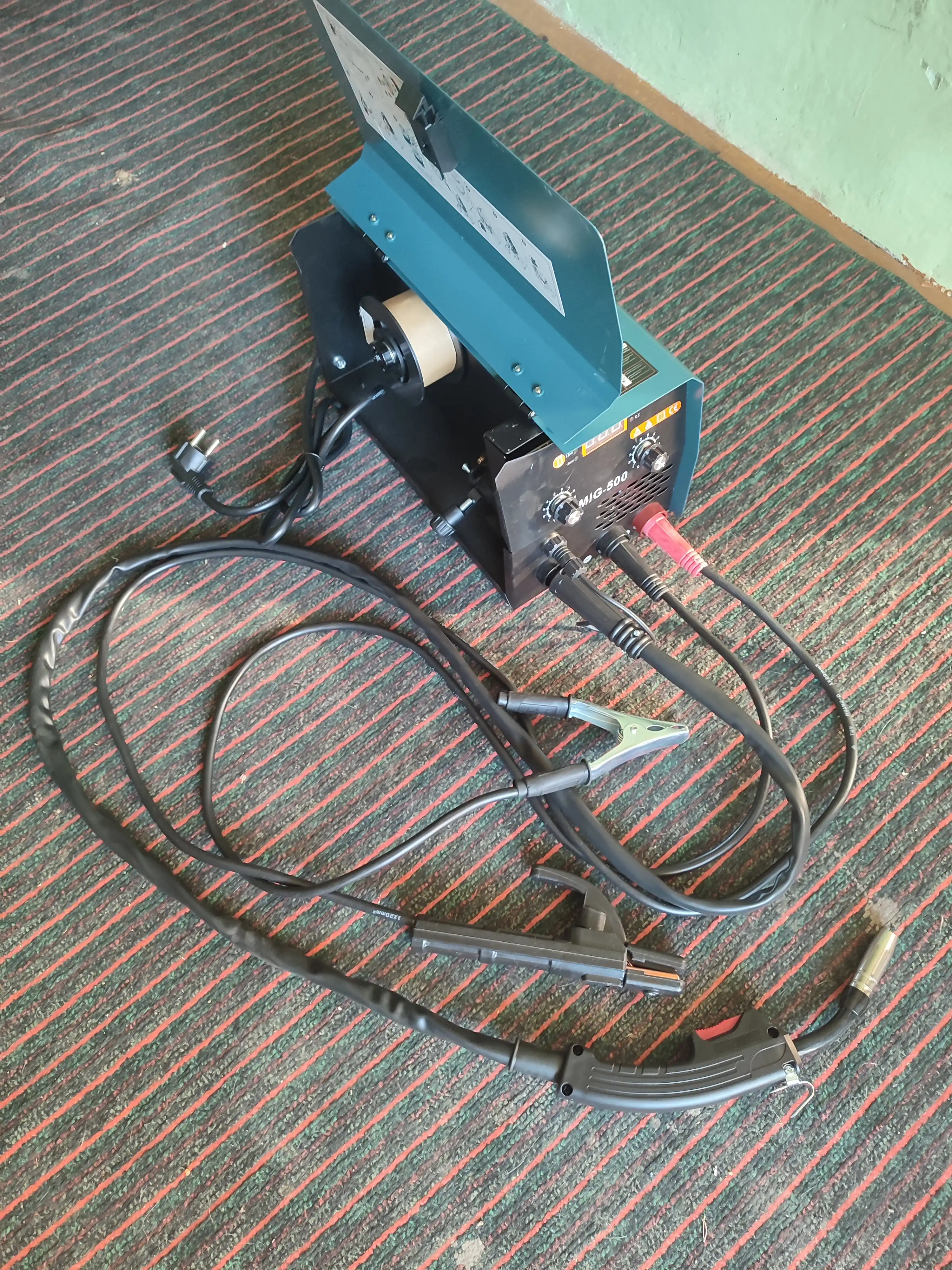 Payvandlash mashinasi, yarim avtomatik, gazsiz, MIG-500, invertor