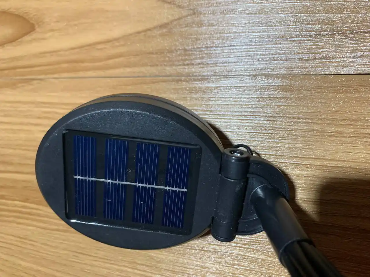 Quyosh batareyali bog‘ chirog‘i, 10 LED sharcha, egiluvchan novdali, 1 dona