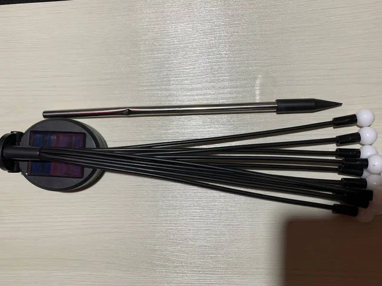 Quyosh batareyali bog‘ chirog‘i, 10 LED sharcha, egiluvchan novdali, 1 dona