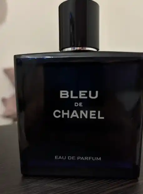 Erkaklar uchun parfyumlangan suvi, Bleu de, 100 ml