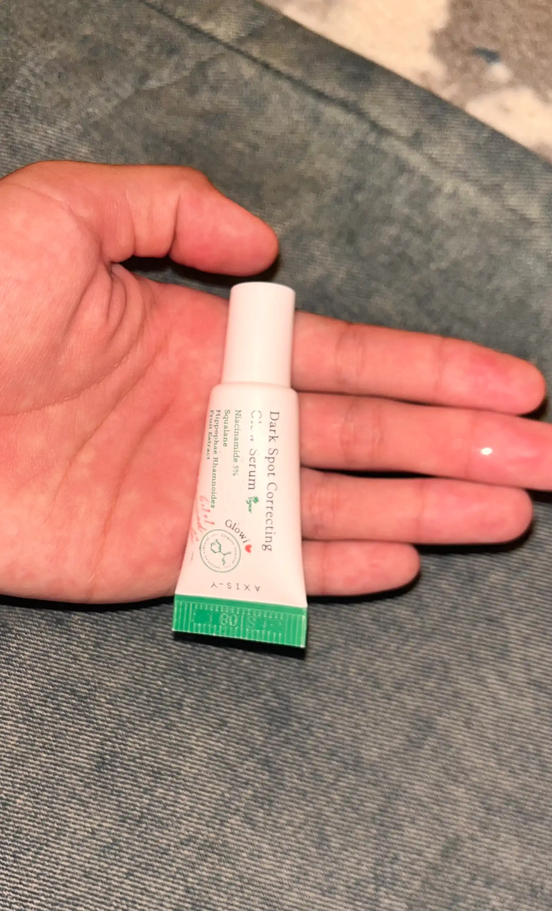 AXIS-Y Dark Spot Correcting Glow Serum 50 ml — осветляющая сыворотка от пигментных пятен