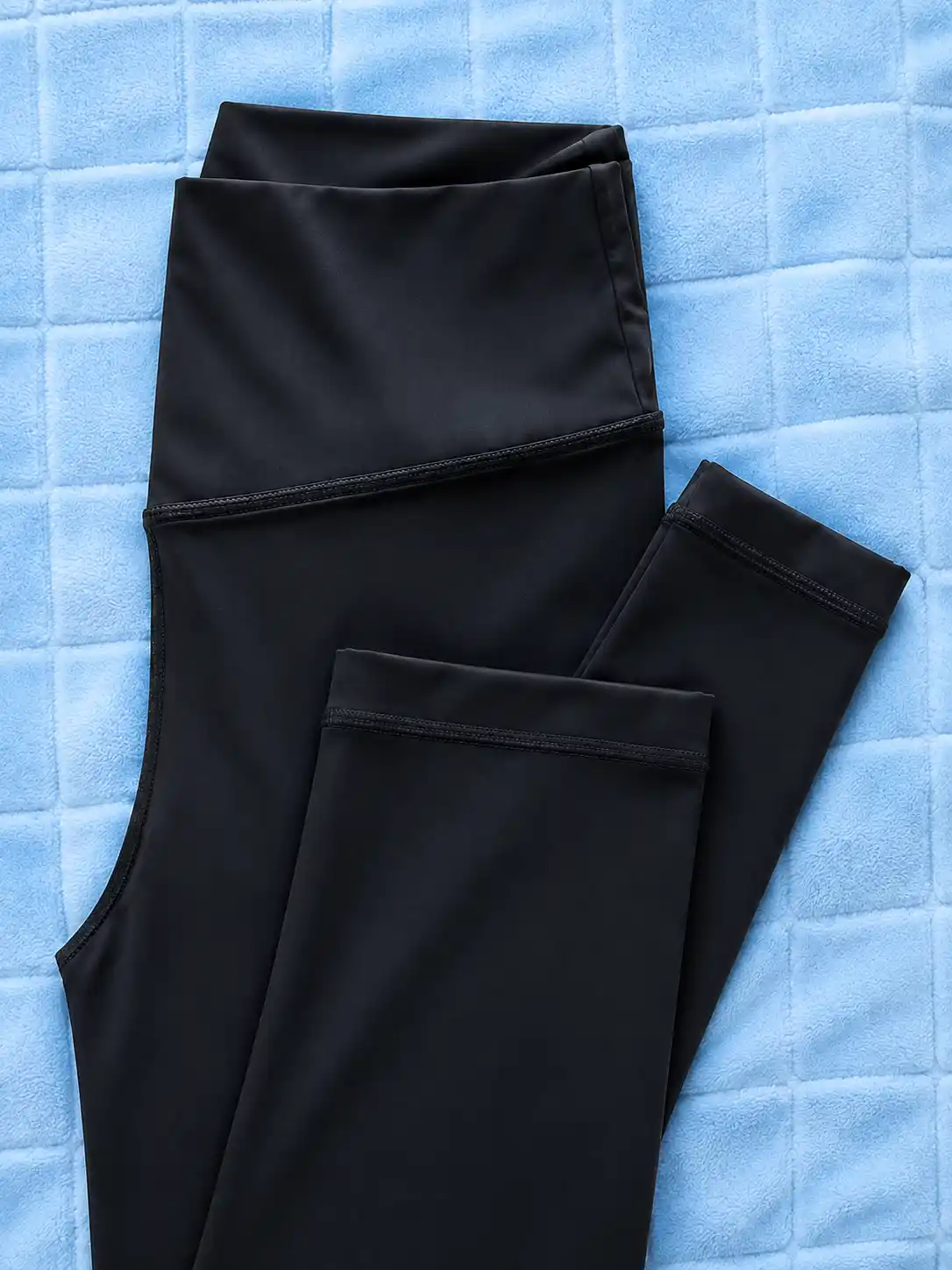 Ayollar uchun sport leggingslari, losinlar va velosipedka shortilar, fitnes uchun kiyim