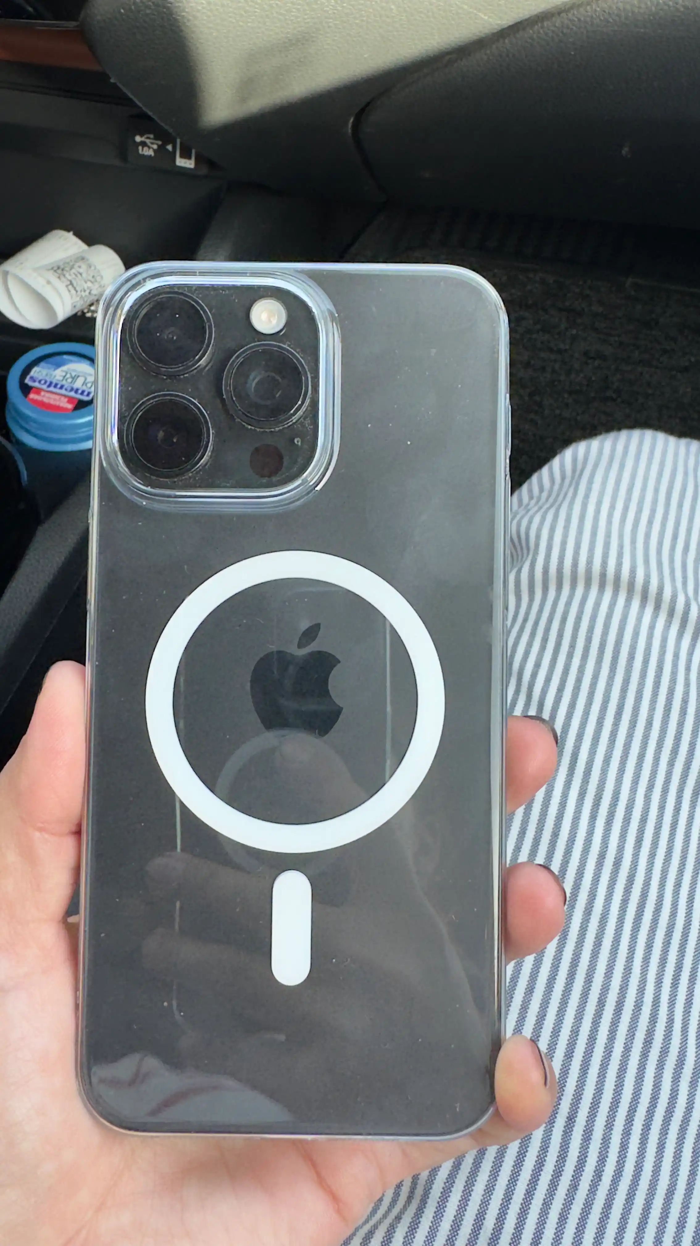 IPhone 15 Pro Max uchun shaffof MagSafe g‘ilof, magnitli quvvatlash bilan