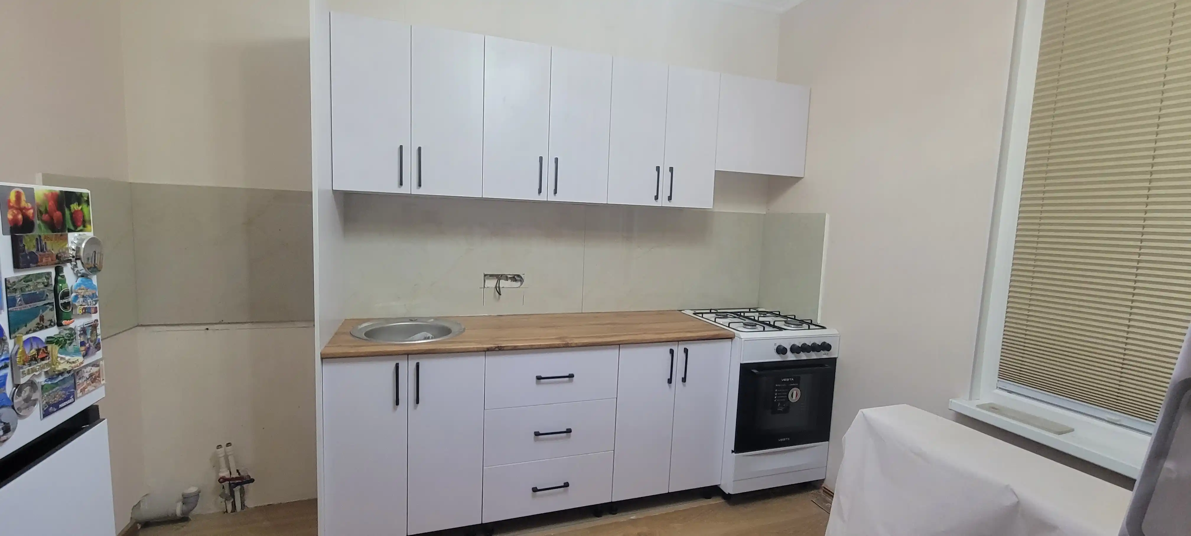 Кухонный гарнитур 2.4 м