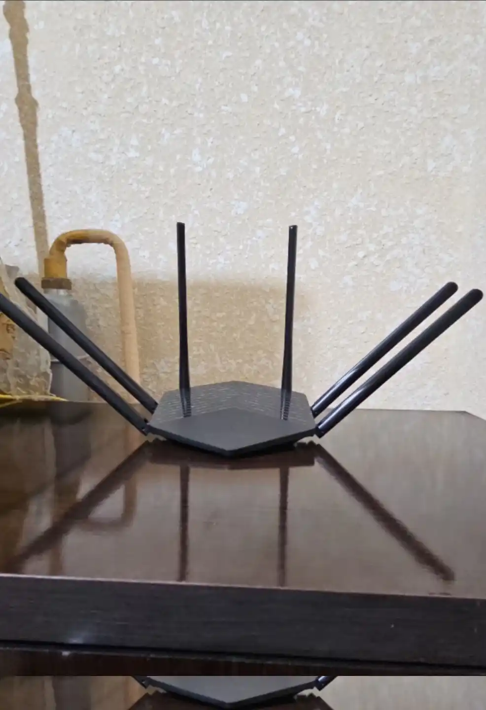 Mercusys MR50G — AC1900 Dual-Band Gigabit Wi-Fi Router