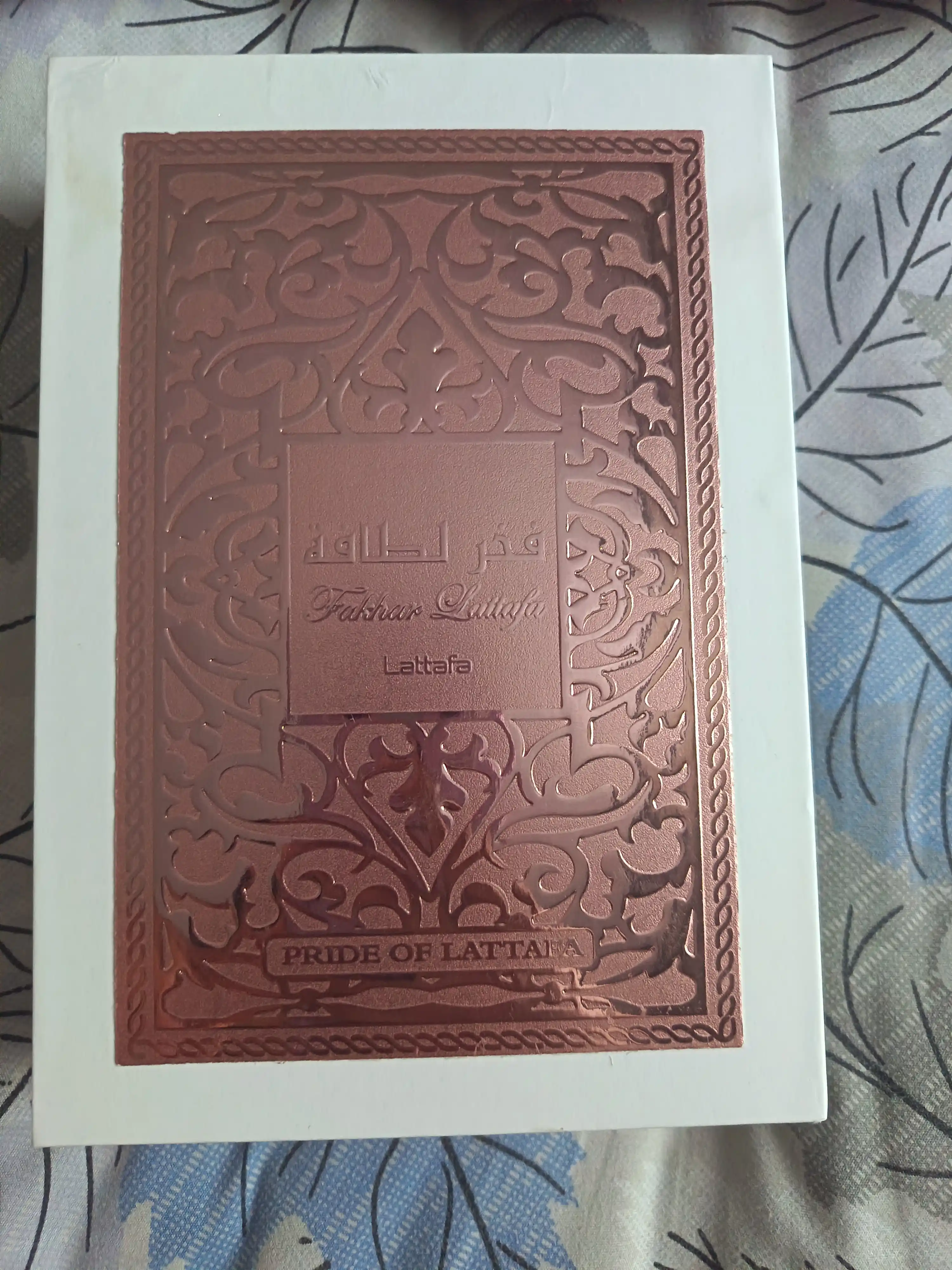 Lattafa Fakhar Rose - ayollar atri, 100 ml