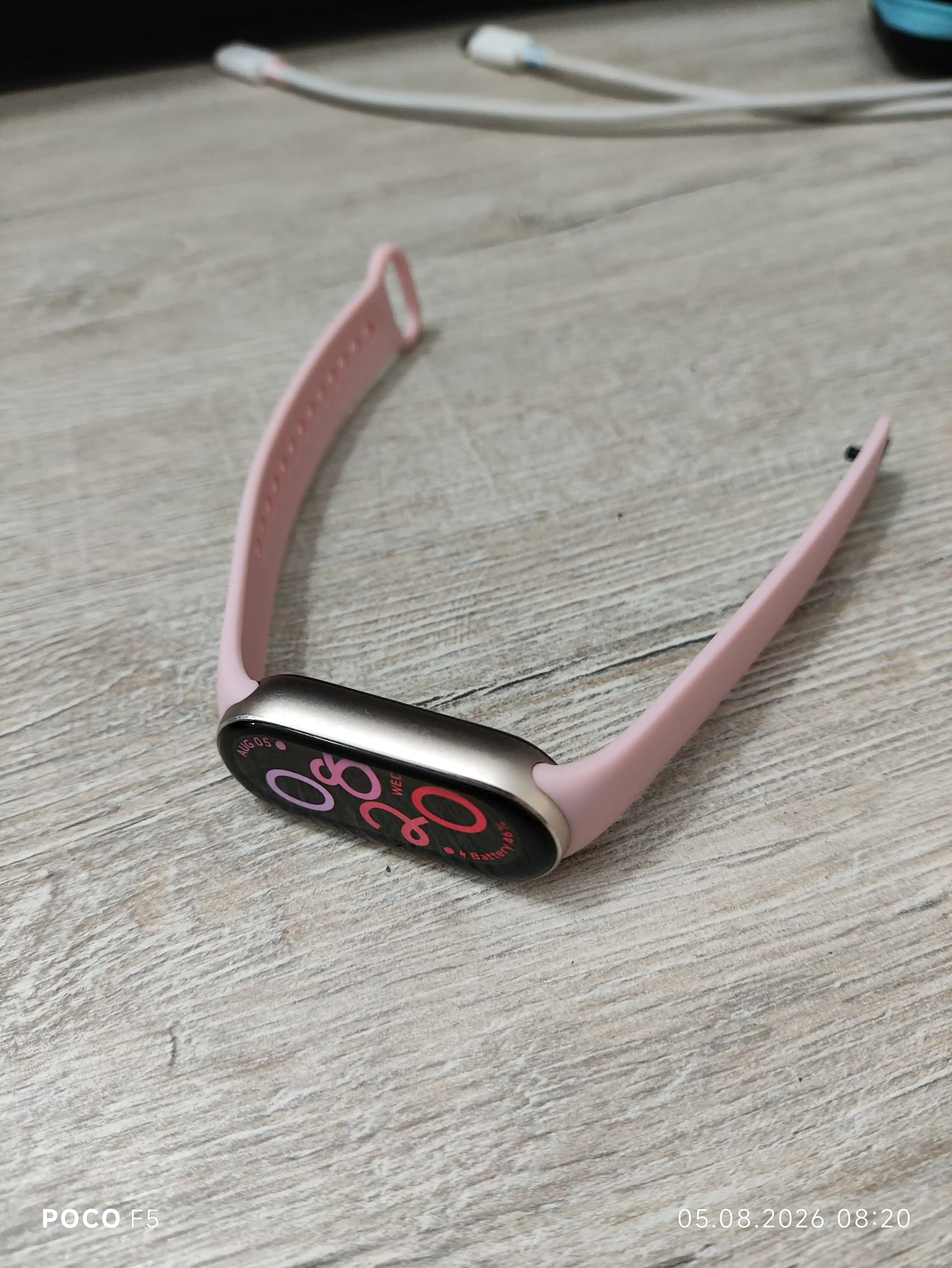 Xiaomi Mi Band 8, 9, 10 uchun silikon tasma