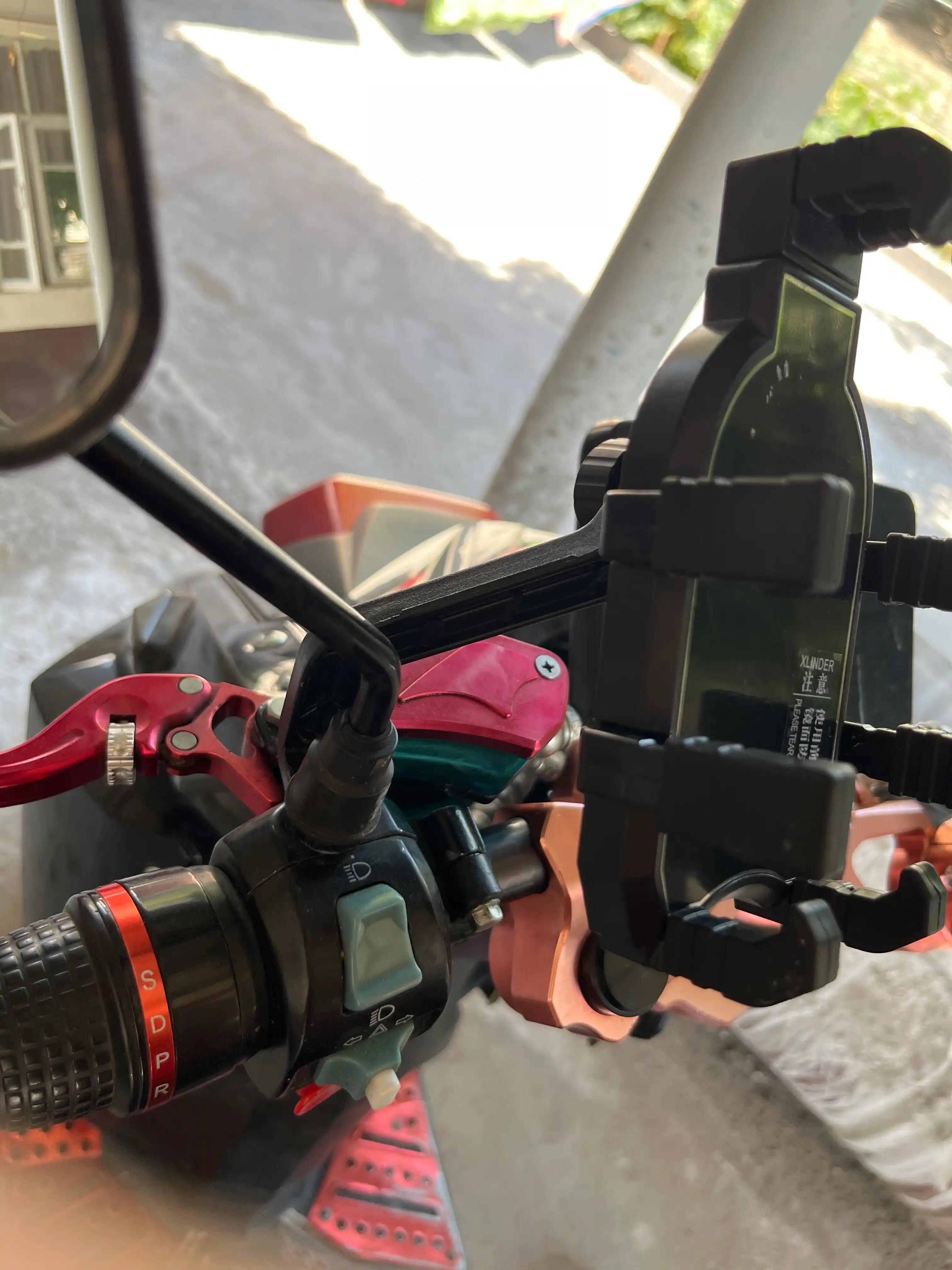 Держатель телефона 360° на руль для велосипеда, скутера и мотоцикла