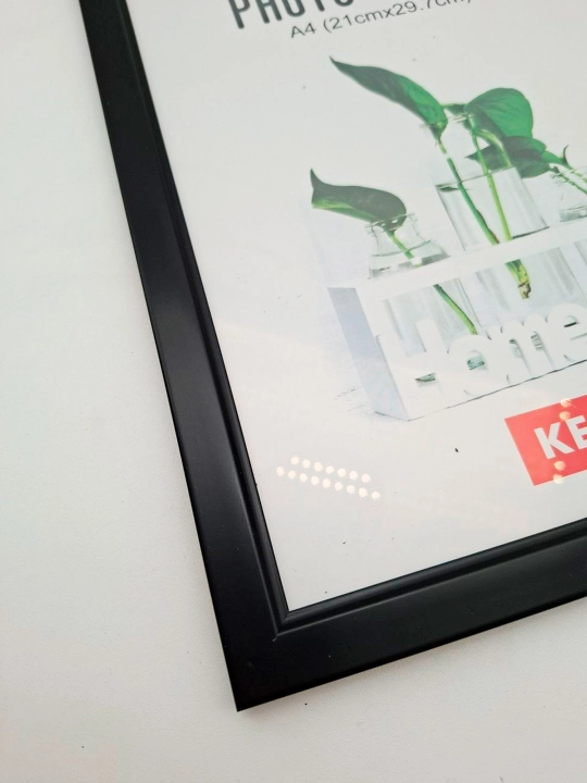 Focus Photo A4 foto ramka Oq, qora va bordo rang 21×29,7 sm, to'plamda 1 ta, uy ofis uchun