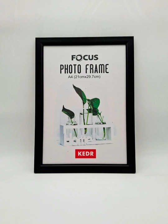 Focus Photo A4 foto ramka Oq, qora va bordo rang 21×29,7 sm, to'plamda 1 ta, uy ofis uchun
