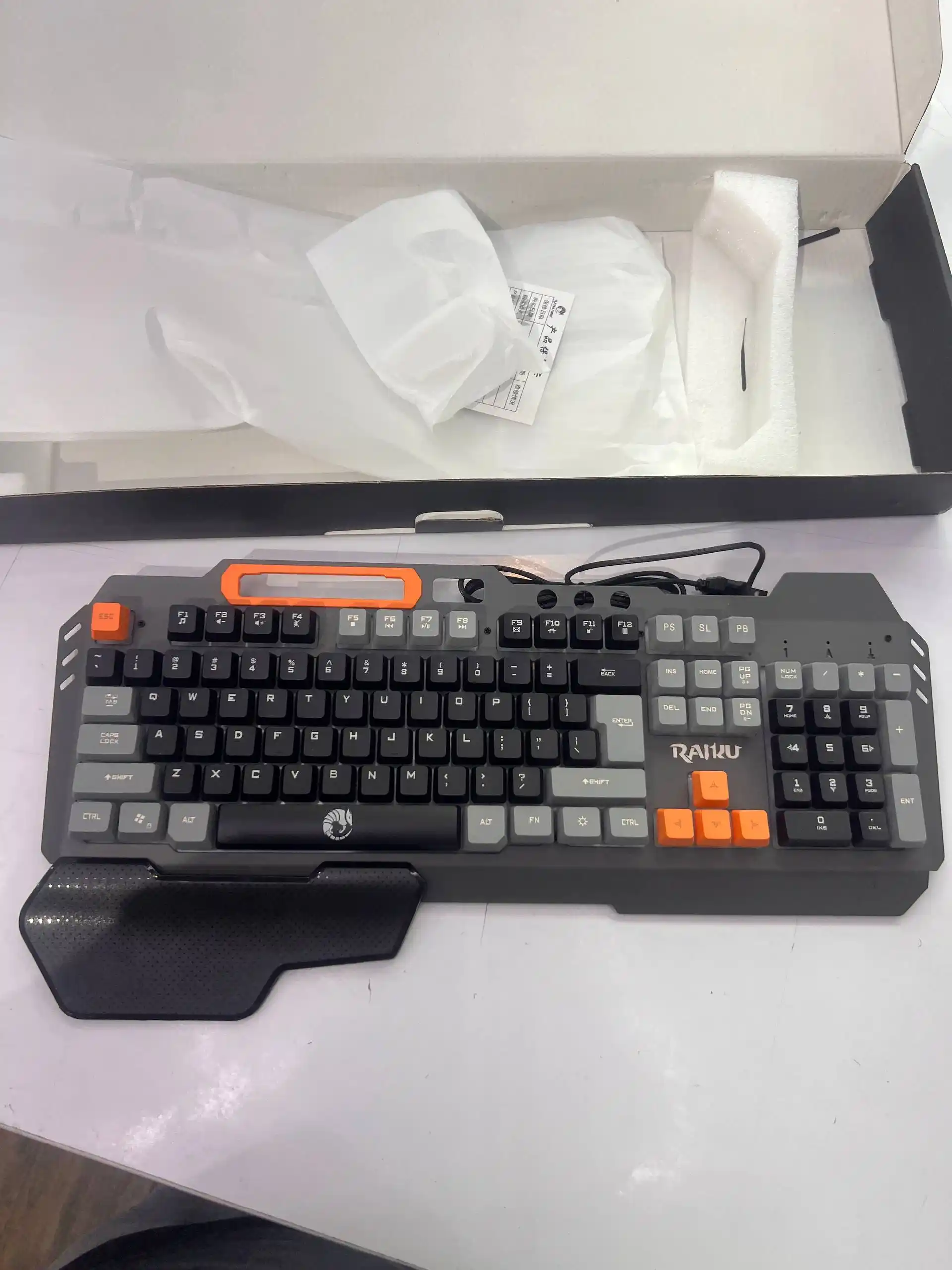 RAIKU T16 RGB Light Игровой комплект Клавиатура + Мышь USB