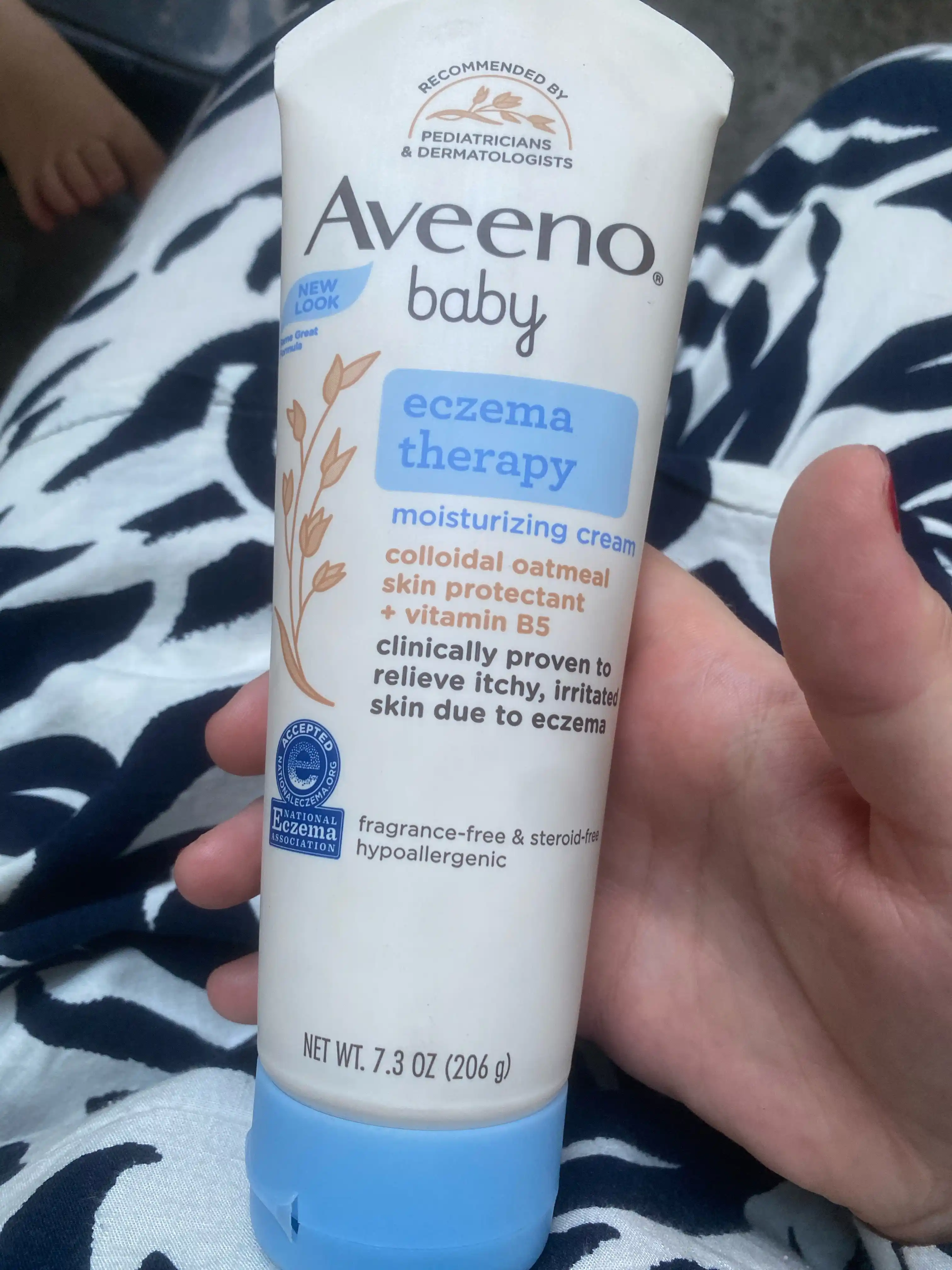 Aveeno Baby ekzema uchun namlantiruvchi krem, 206 g, kolloid suli va B5 vitamini bilan