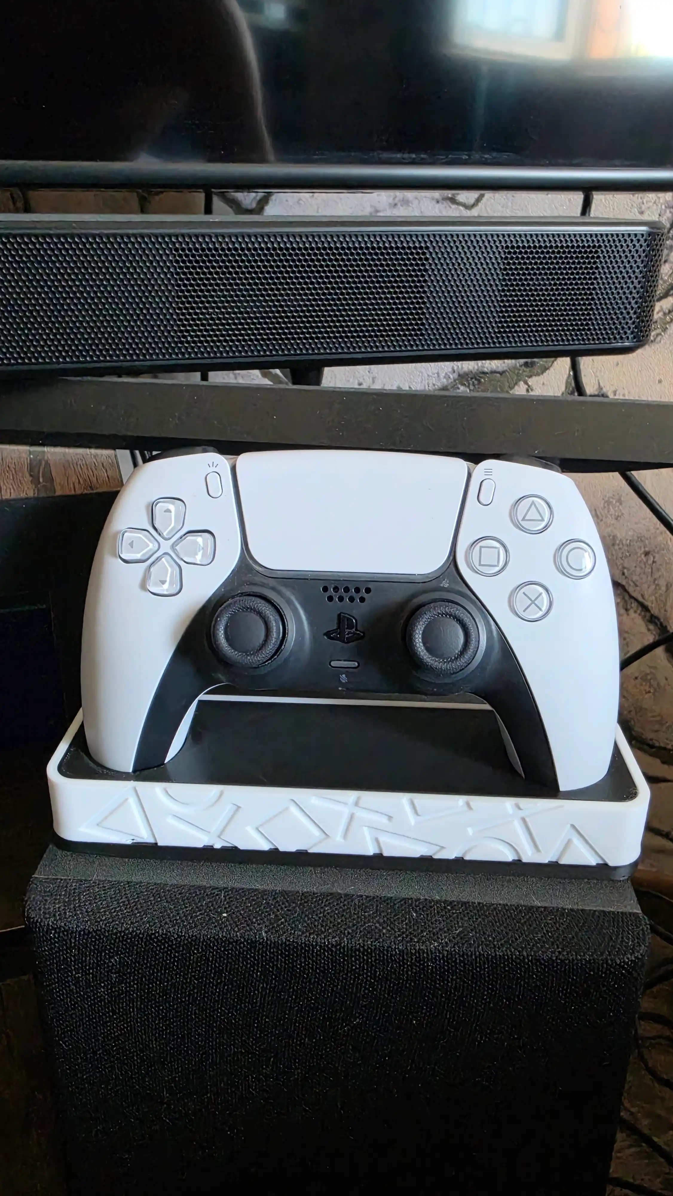PS5 DualSense geympadi uchun stend PlayStation 5 kontroler ushlagichi stol usti