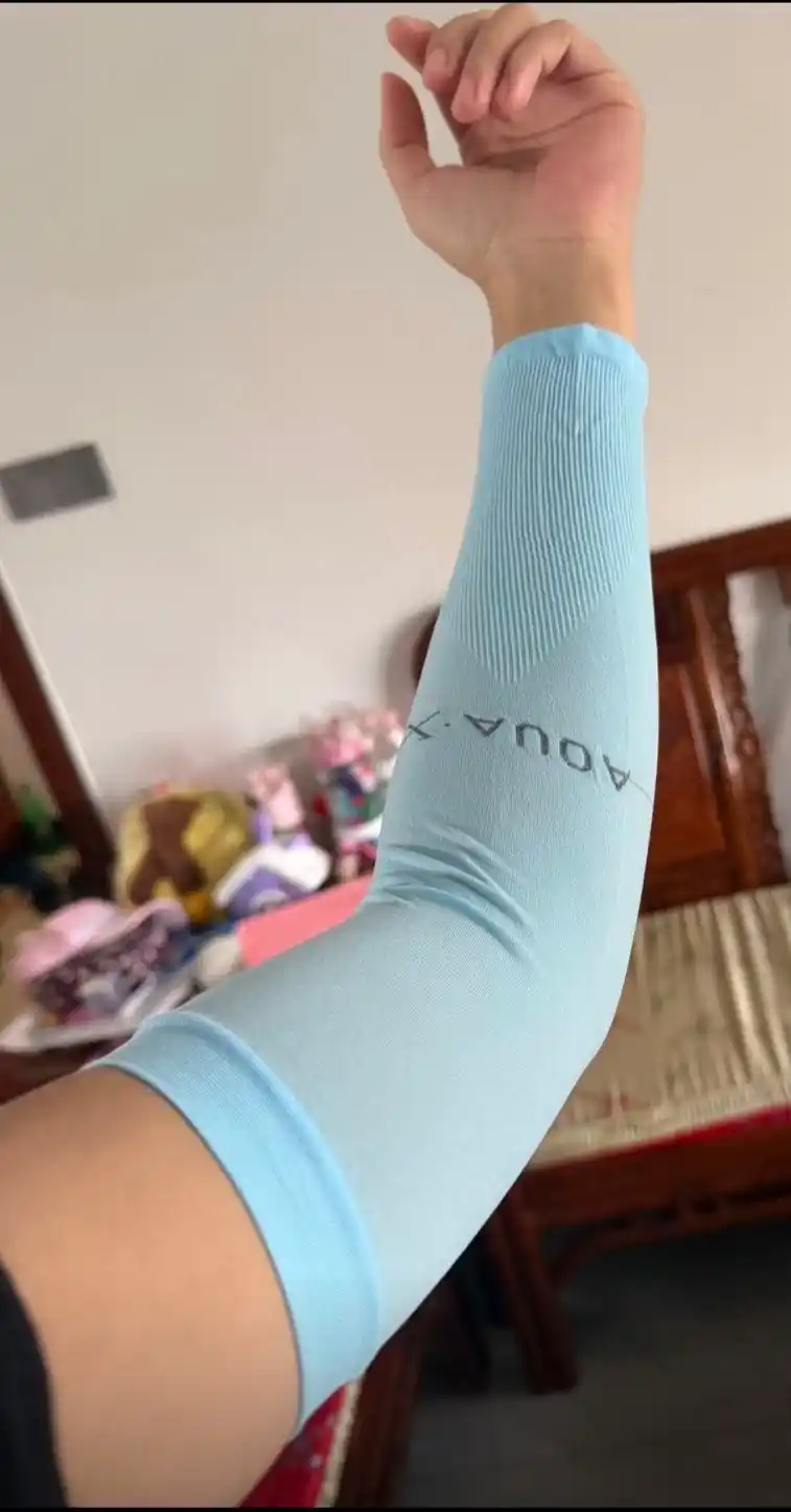 Yenglar kompression Aqua X, quyosh va UV nuridan himoyalovchi va sovuq effekti bilan